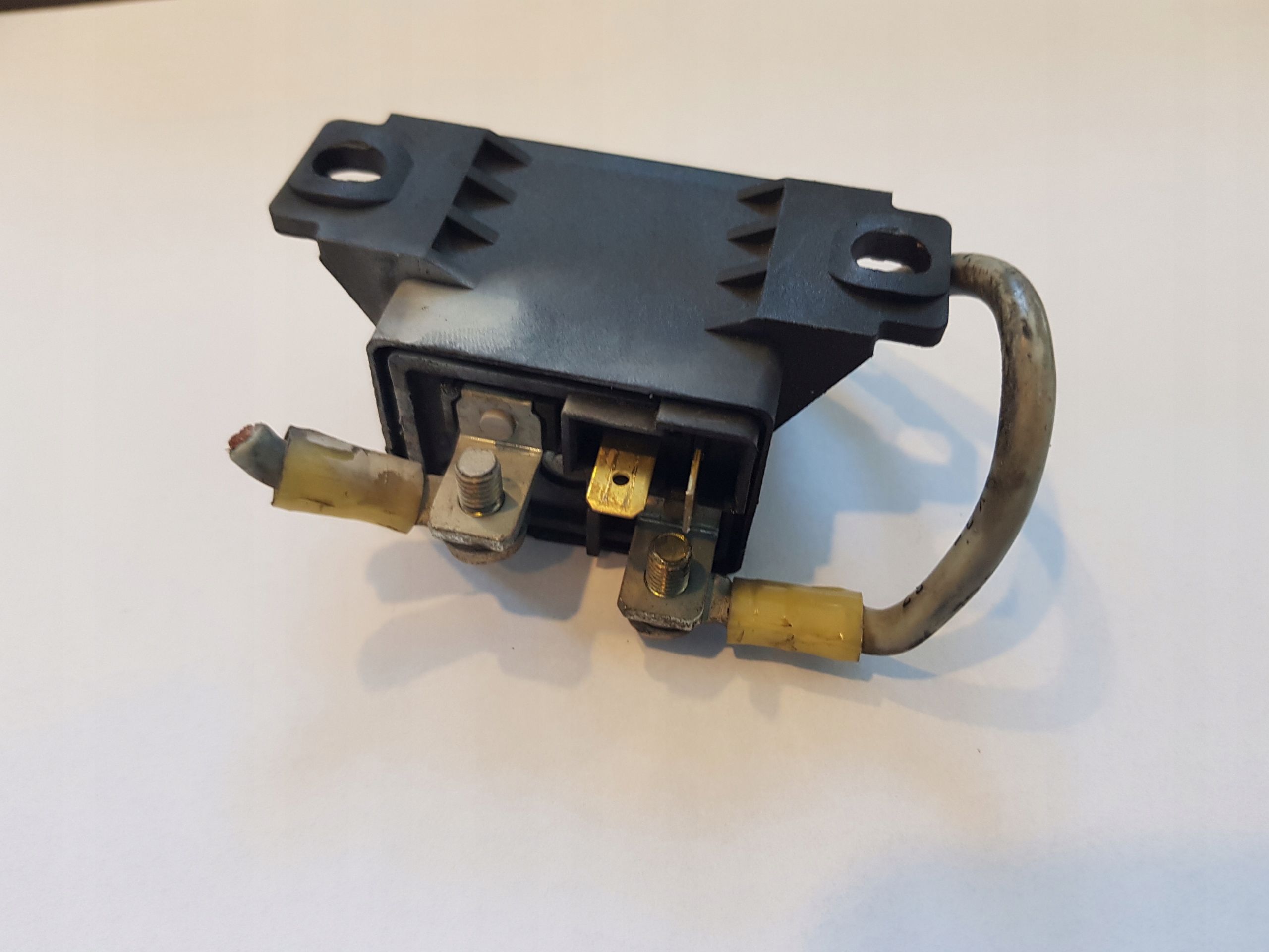 0332002255 - Реле свечи тележки все еще R70 16 18 20 25 30