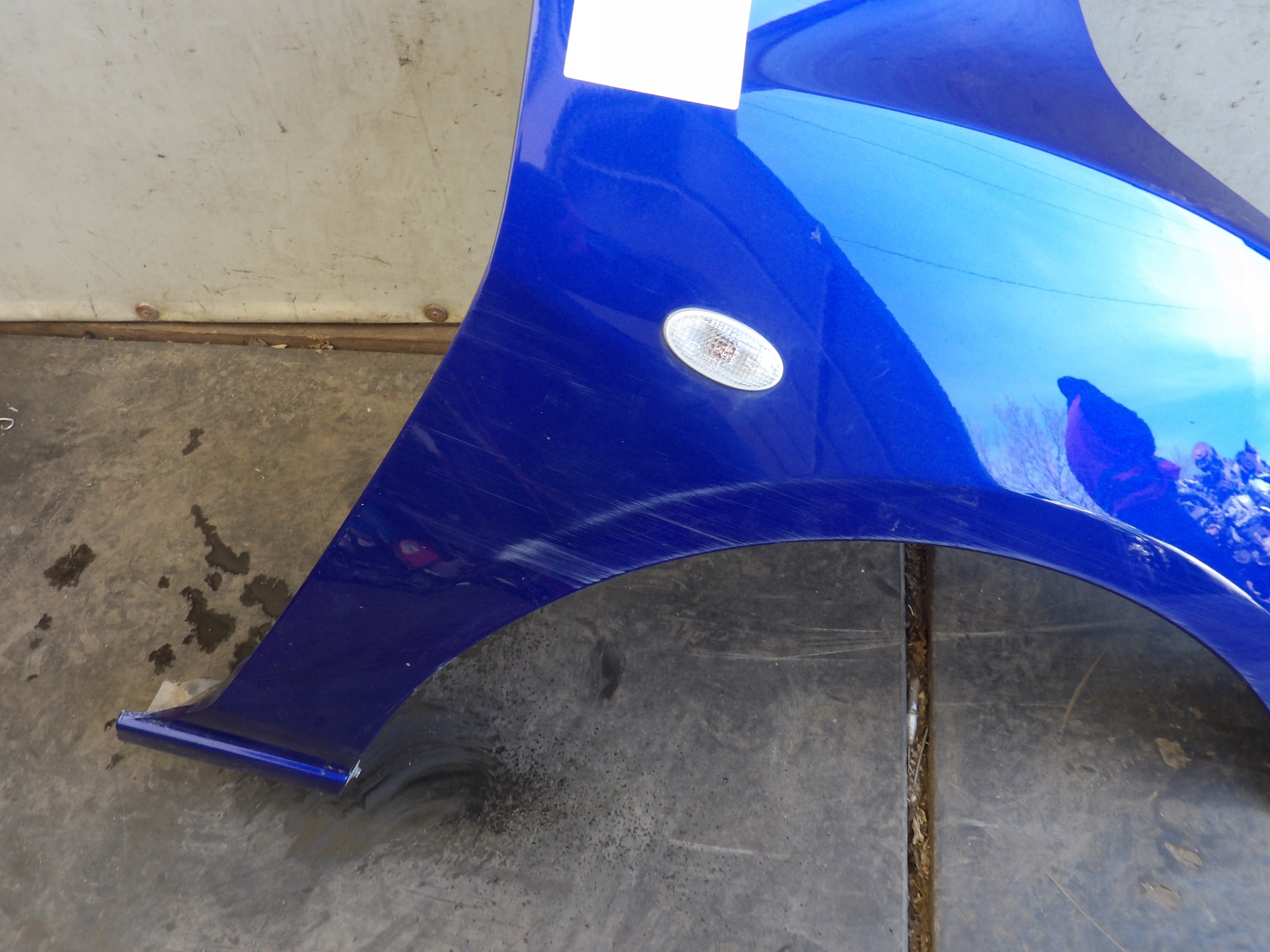 Mazda 2 MK3 blatník predný pravý