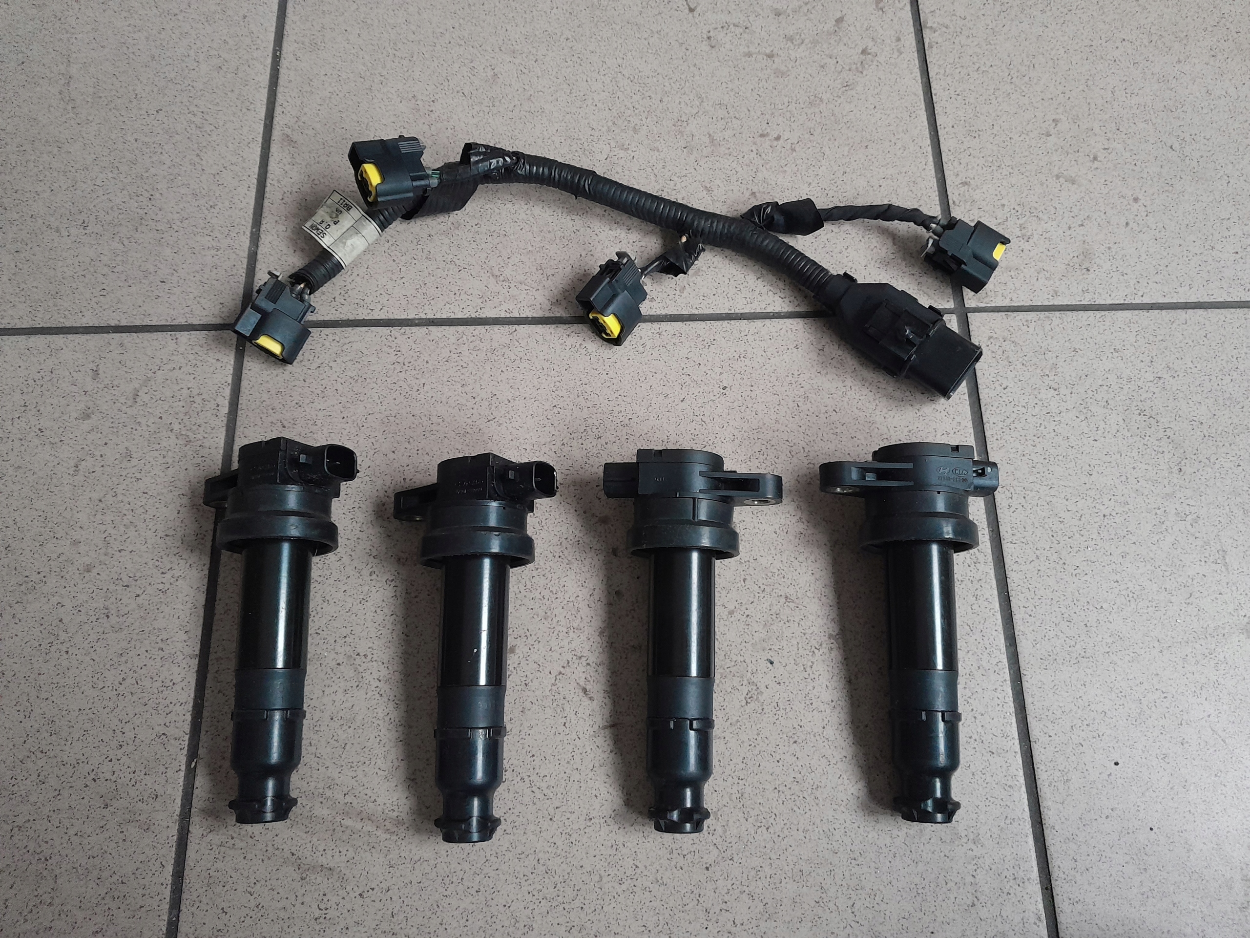 KIA CEED SOUL HYUNDAI I30 1.4 1.6 BENZ CEWKA ZAPŁONOWA CEWKI ZAPŁONOWE