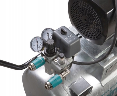 KOMPRESOR BEZOLEJOWY SPRĘŻARKA TŁOKOWA AIRPROFI Moc (kW) 1.5 kW