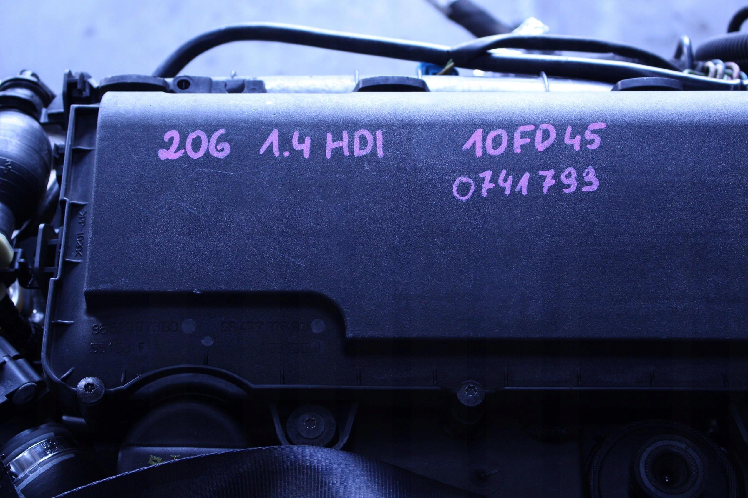 двигатель комплектный 10FD45 1.4 peugeot 206