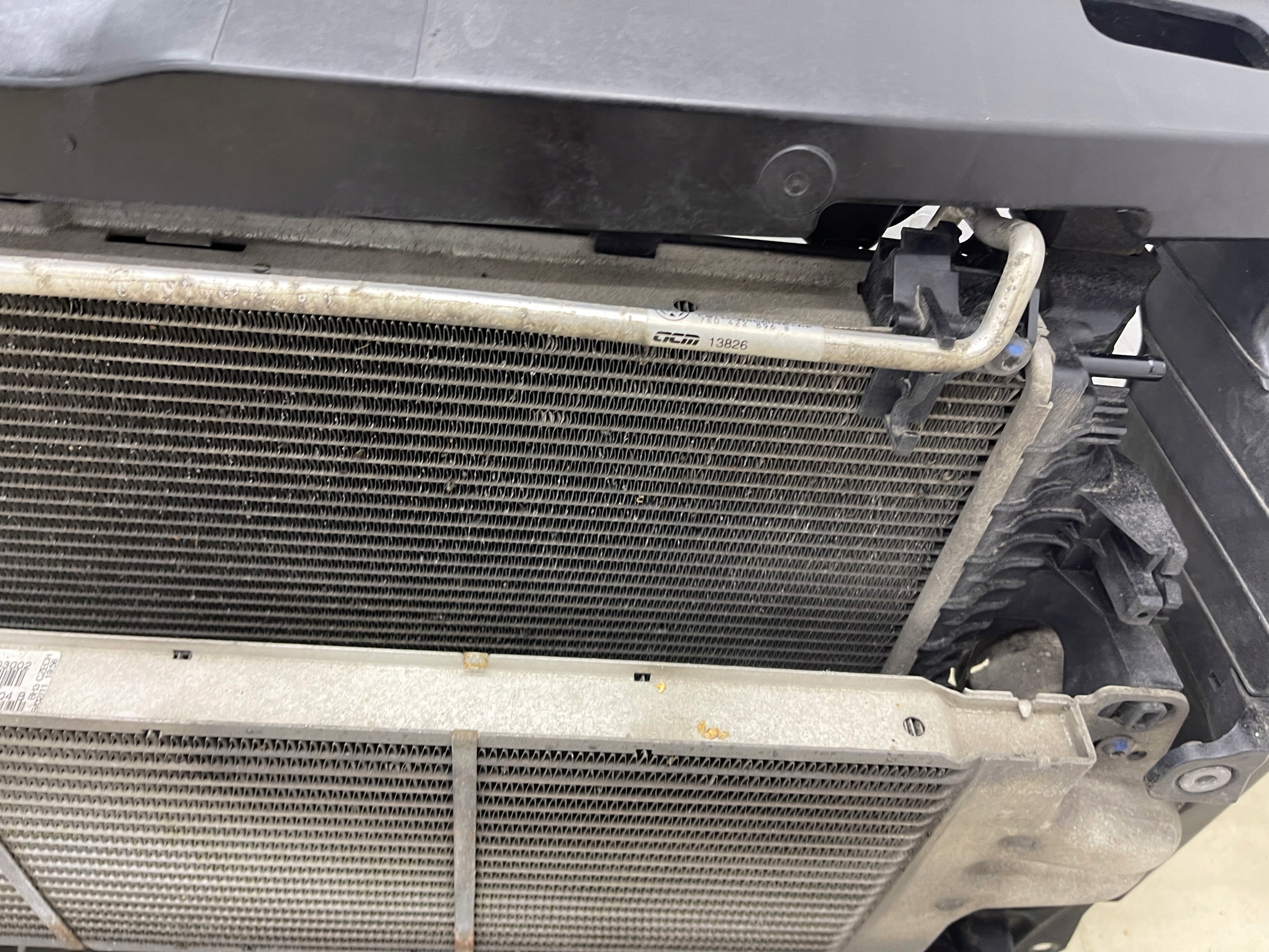 VOLKSWAGEN TRANSPORTER T5 LIFT 10-15 support panel for radiators 2.0 TDI complete
