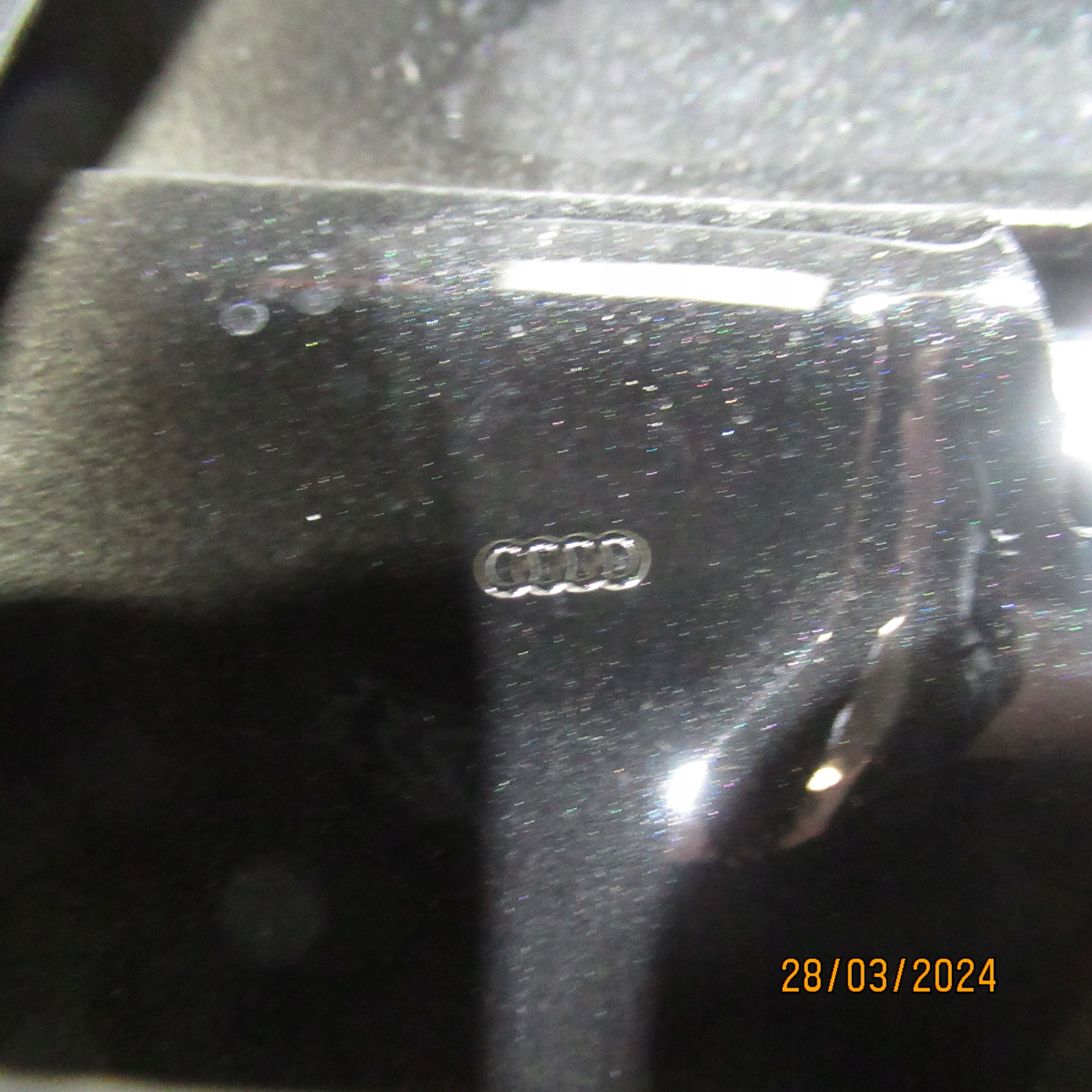 HG-271 DRZWI PRAWY PRZÓD AUDI Q3 83F SPORTBACK 83F831052A Kolor do lakierowania