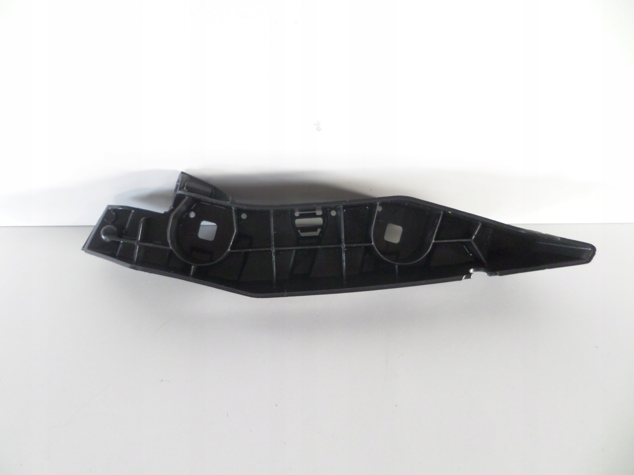 bumper bracket front left SKODA SCALA 19