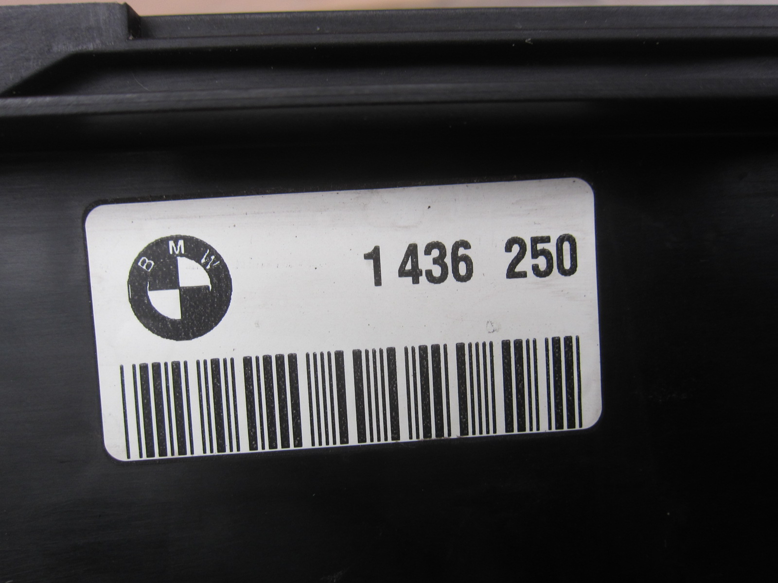 BMW 3 E46 petrol bracket holder intake air radiator 17111436250
