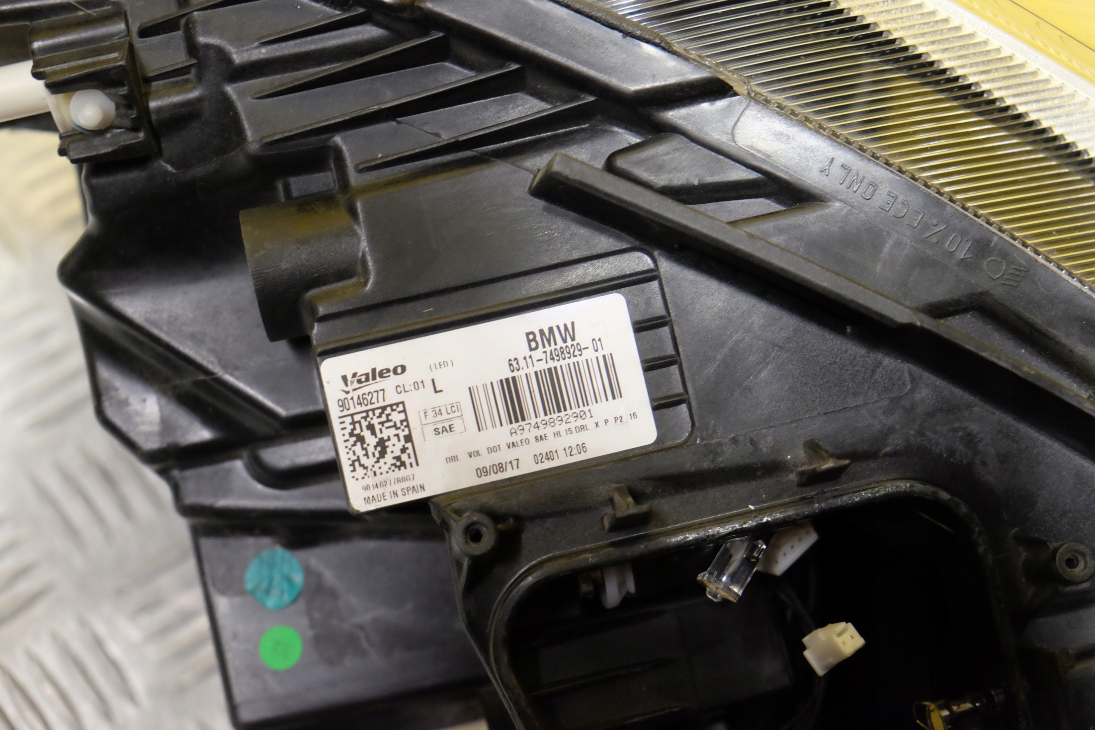 BMW 3 GT F34 2017 2018 REFLEKTOR LAMPA LED L USA Typ samochodu 4x4/SUV Samochody osobowe