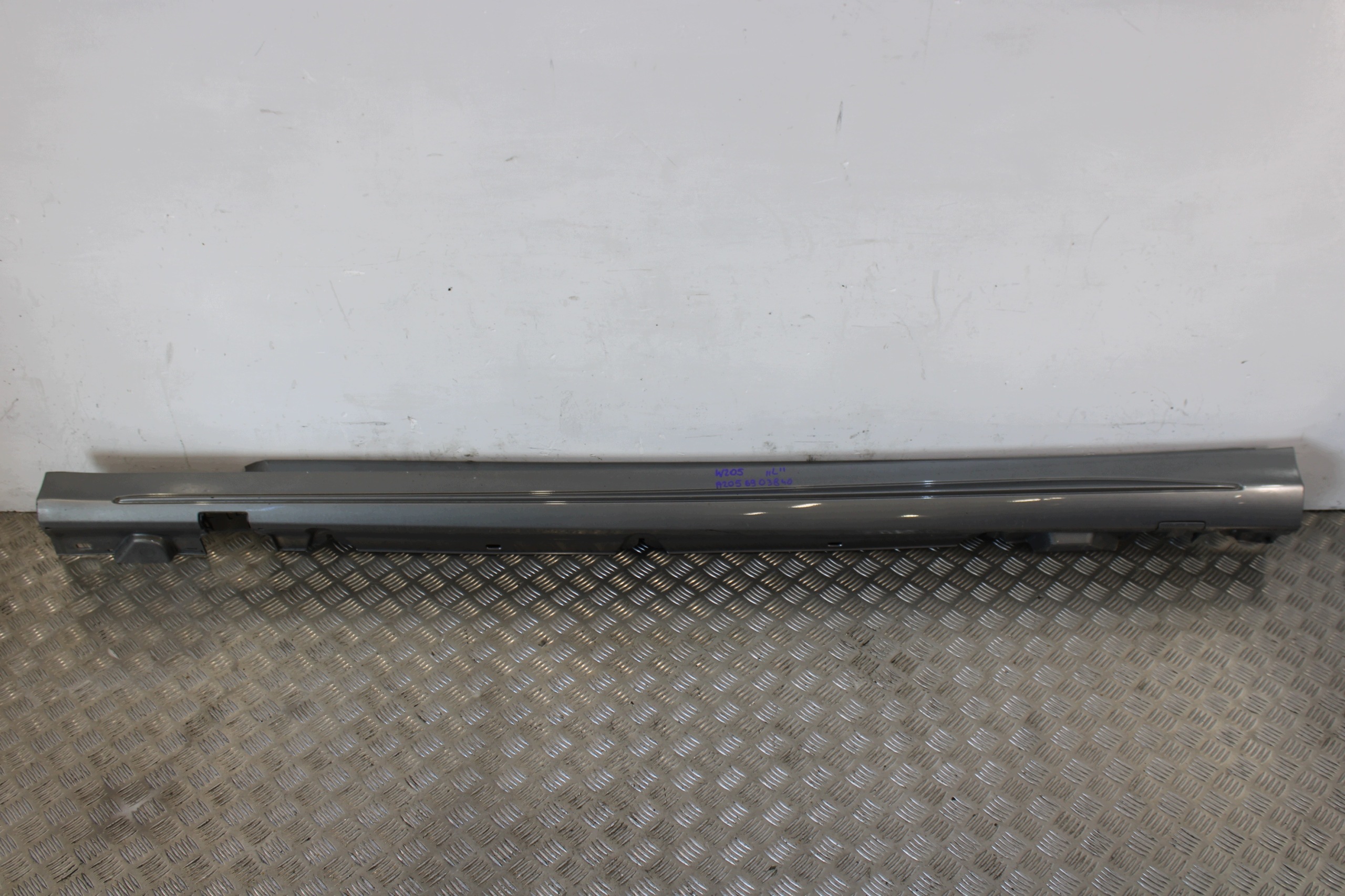 cap threshold threshold left A2056903840 MERCEDES C-KLASA W205