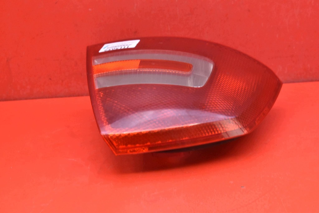 light left rear part rear 1Z5945095A SKODA OCTAVIA 2 II 5D HB 04-08