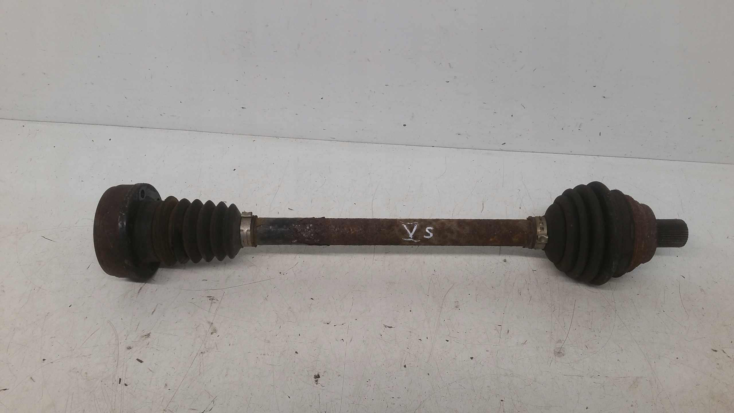 Semiasse corta VW GOLF V
