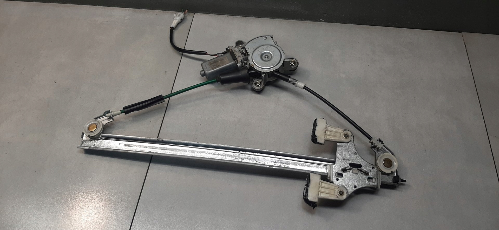 window regulator right front SUZUKI WAGON R 1.3
