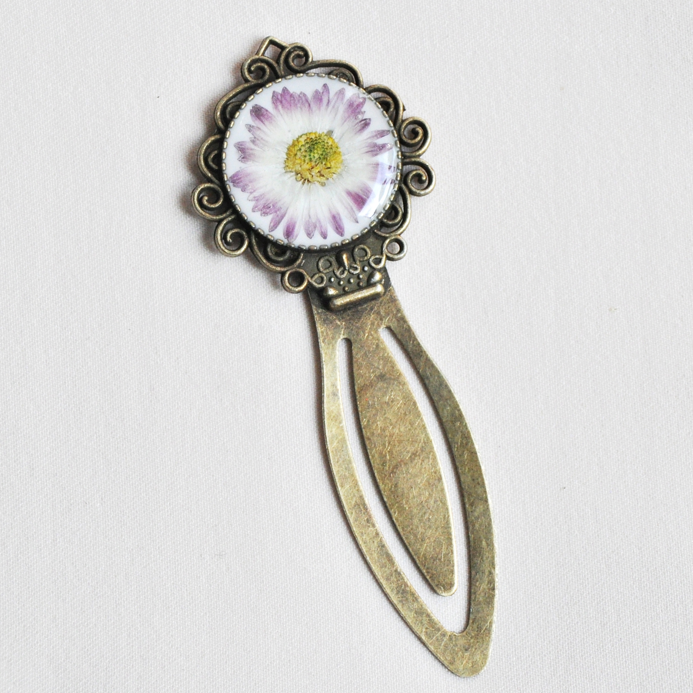 Záložka do knihy s květinami, dárek k narozeninám