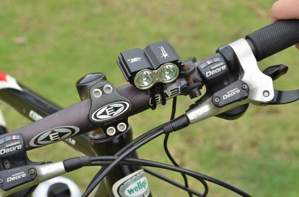 SolarStorm X3 Latarka Rower 3x CREE XM-L 2800lm + Aku 4x18650 6800mAh — zdjęcie 4