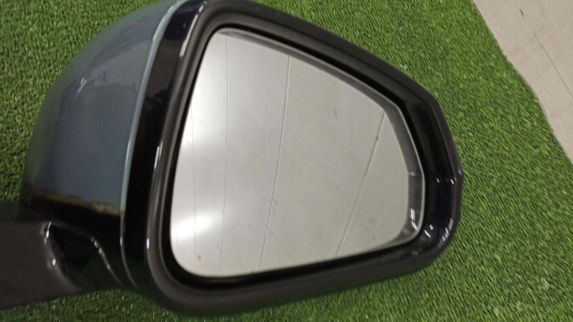 BMW X1 U11 mirror right 14 PIN colour C5Y SHADOWLINE