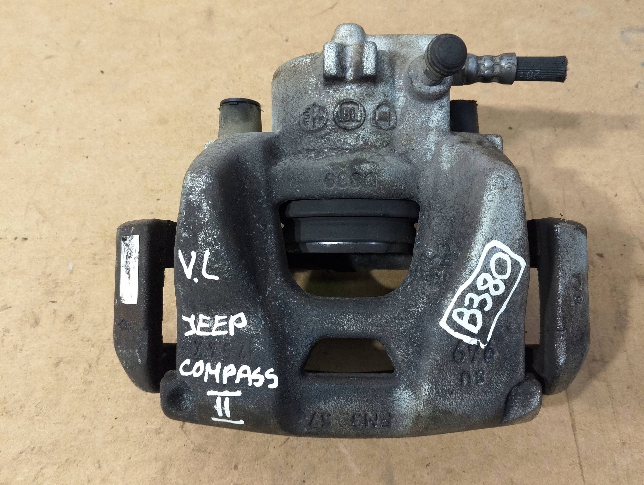 Jeep Compass II caliper brake front left 254XD339 (B380)