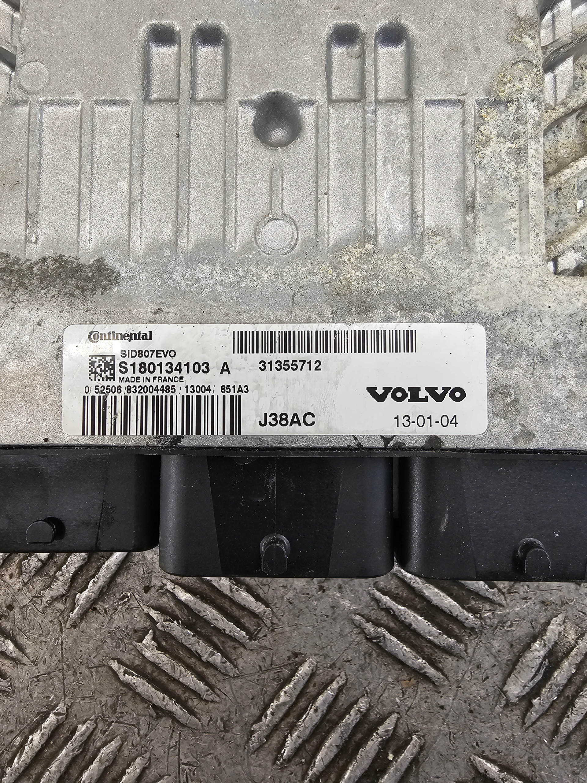 Volvo V40 II 1.6 D2 control unit of the engine KOMPUTERA 31355712