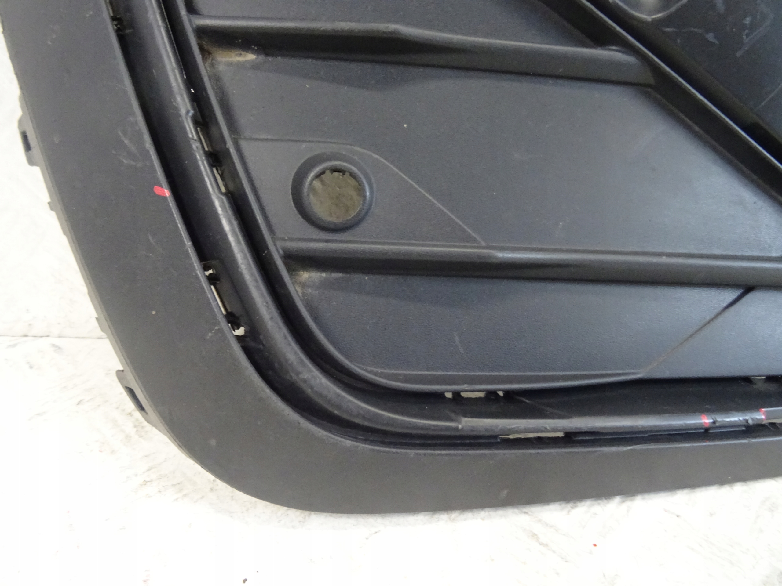 grid of a bumper front front left VW TIGUAN II ALLSPACE 5NN853665H