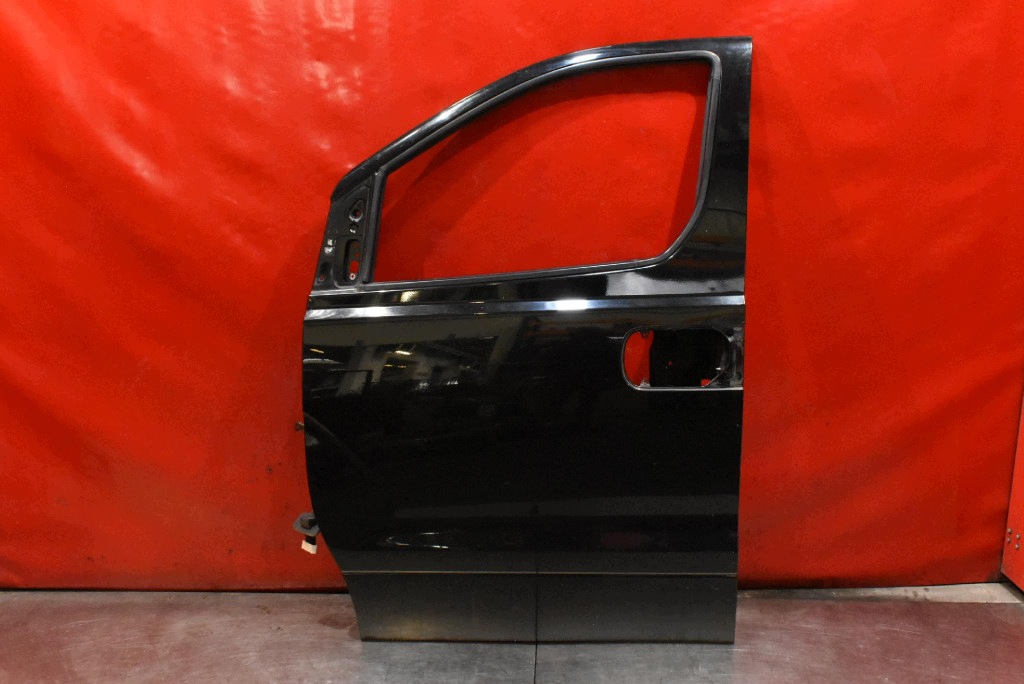 door left front front RB5 HYUNDAI H-1 2 II i800 07-20