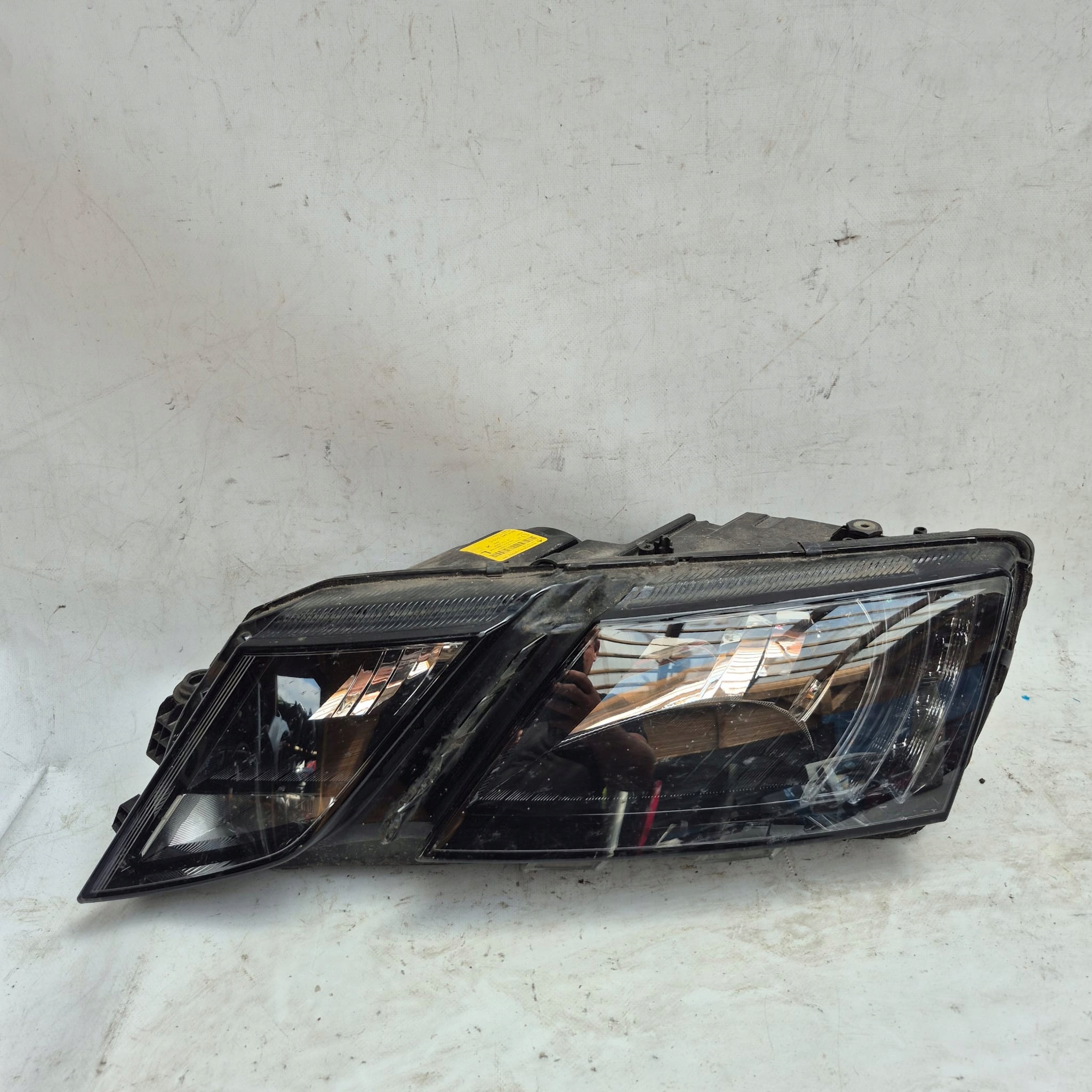 SKODA OCTAVIA III LIFT 17- light left front front ZWYKLA 5E1941015C