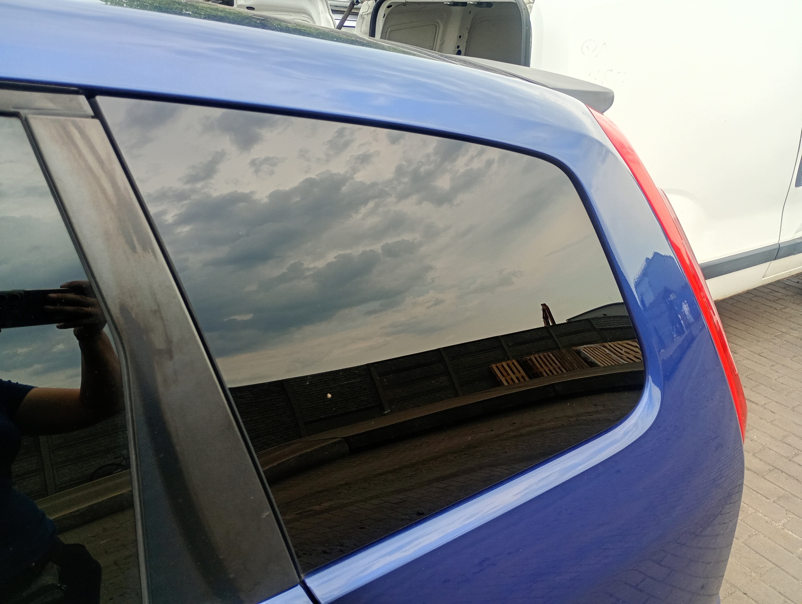 window side bodywork left rear part Ford C-MAX 1 and FL 08-11