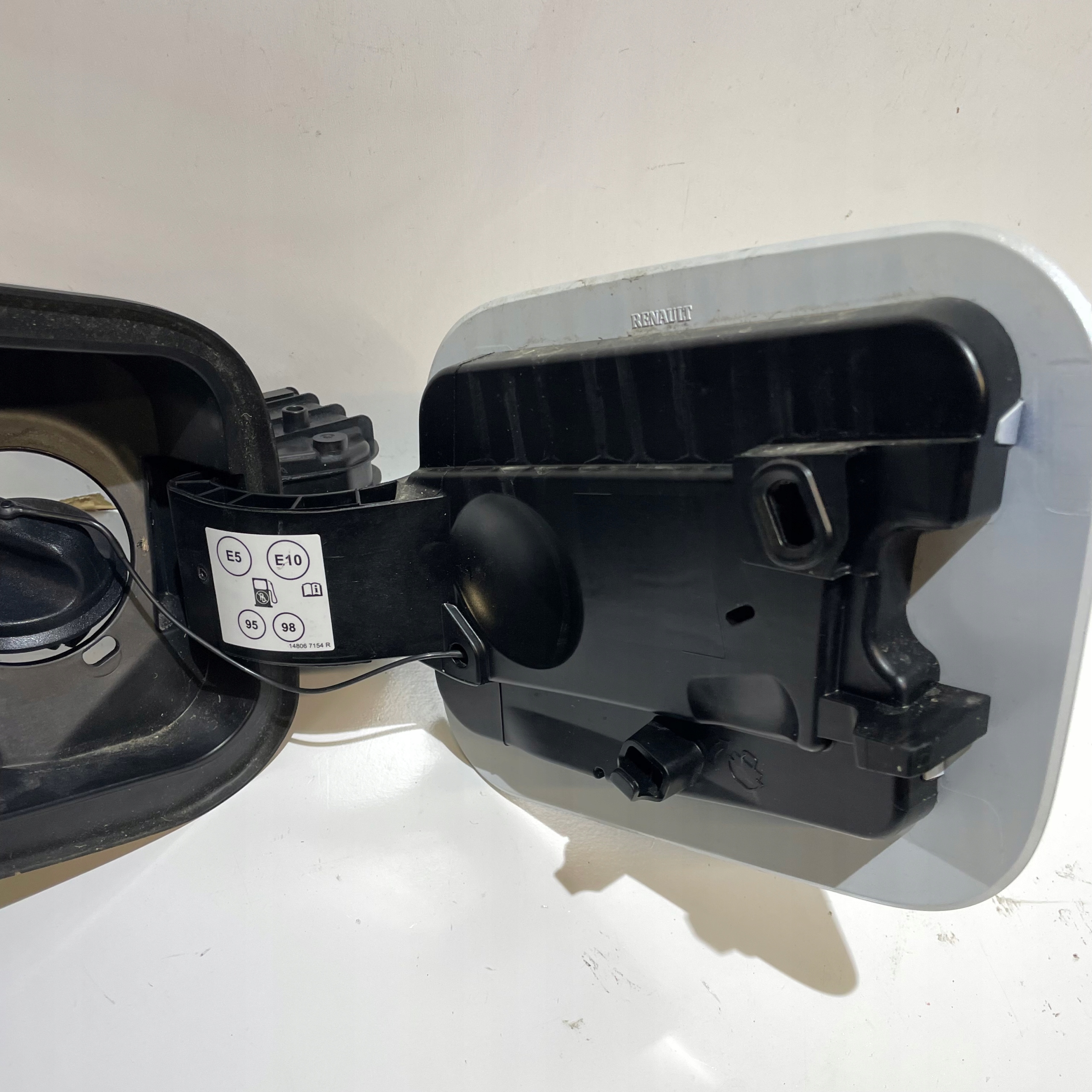 RENAULT CAPTUR II Volet trappe carburant Carburant TEQNC BIXUI