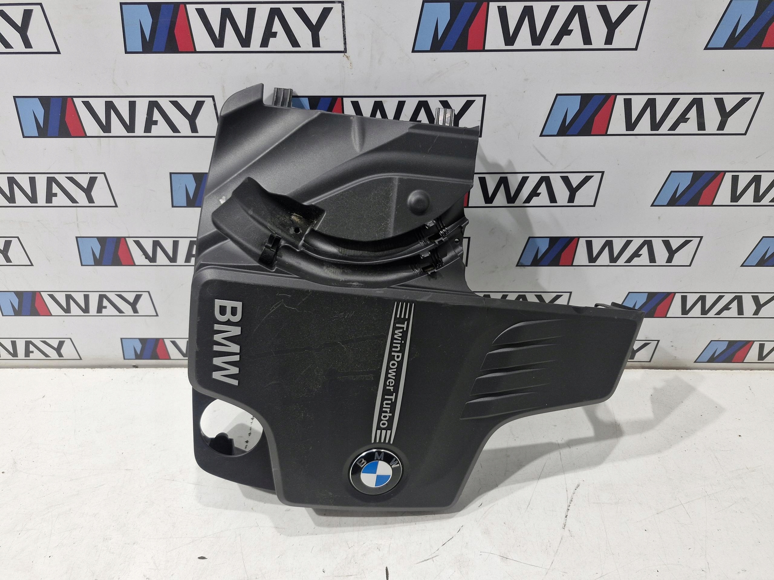 7589053 BMW X1 E84 cover engine housing cover upper