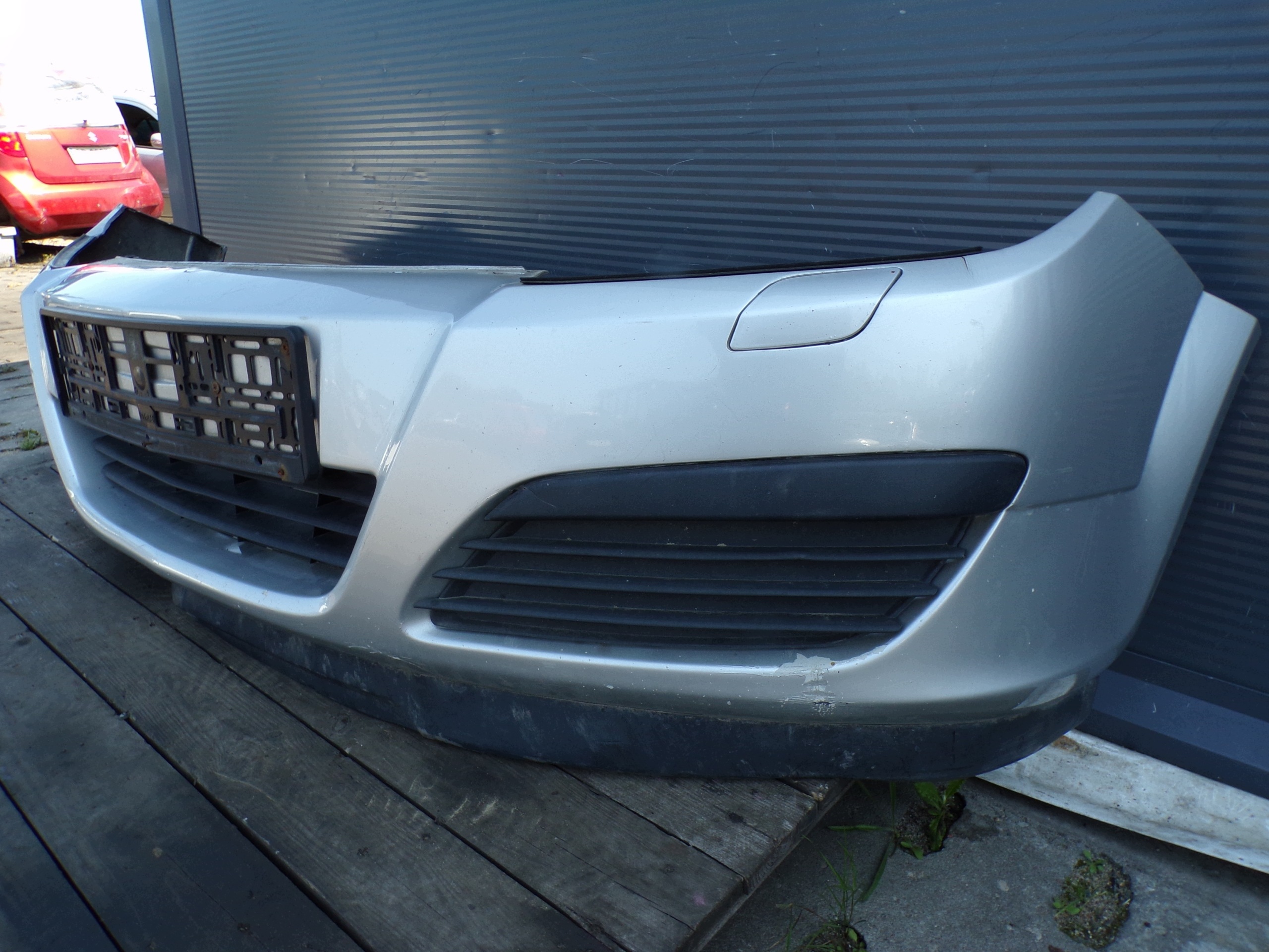 front bumper front OPEL ASTRA H washers colour Z157 (3)