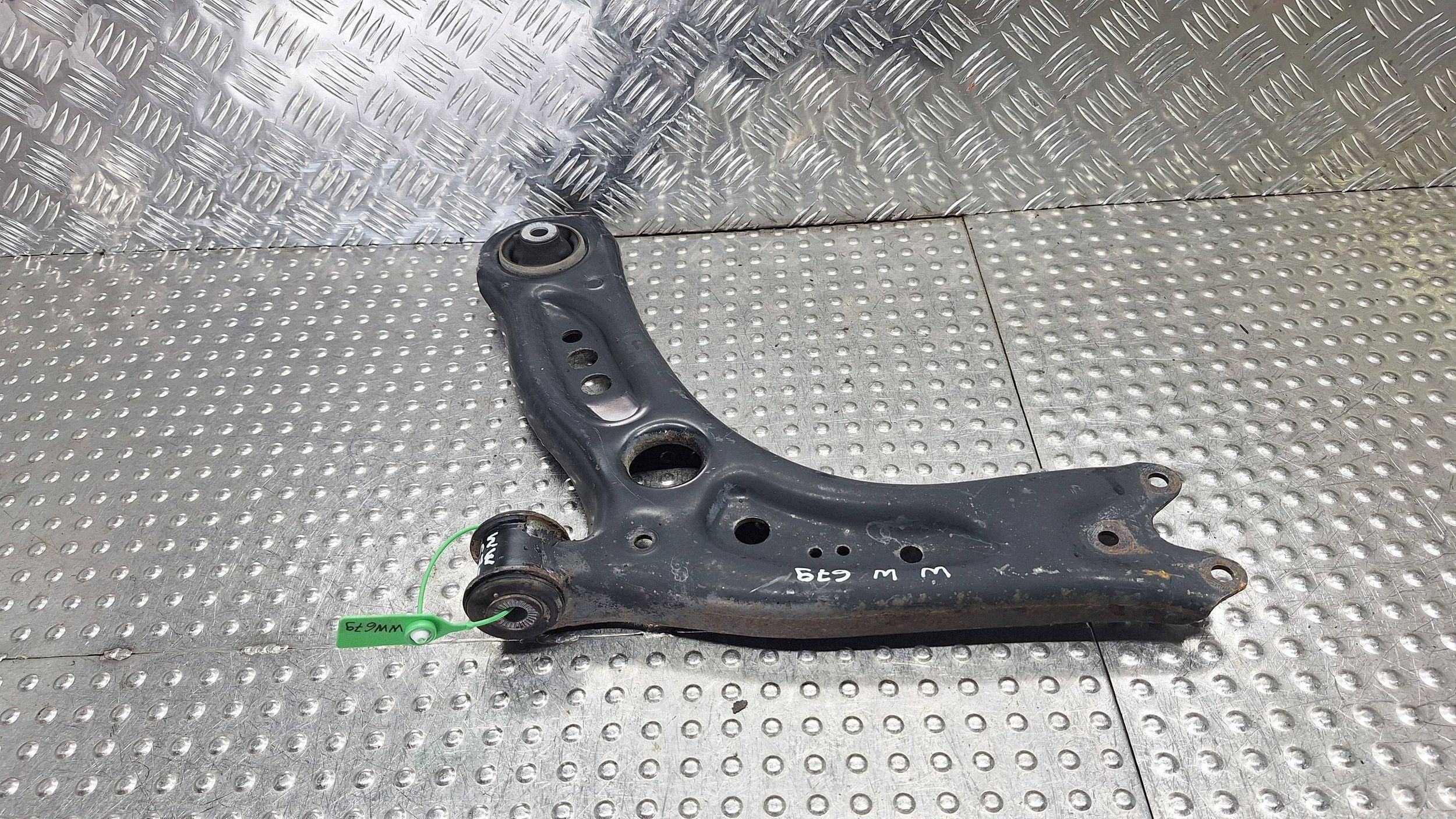 arm left front 5Q0407151J AUDI A3 8V OCTAVIA III LEON III 5F GOLF VII