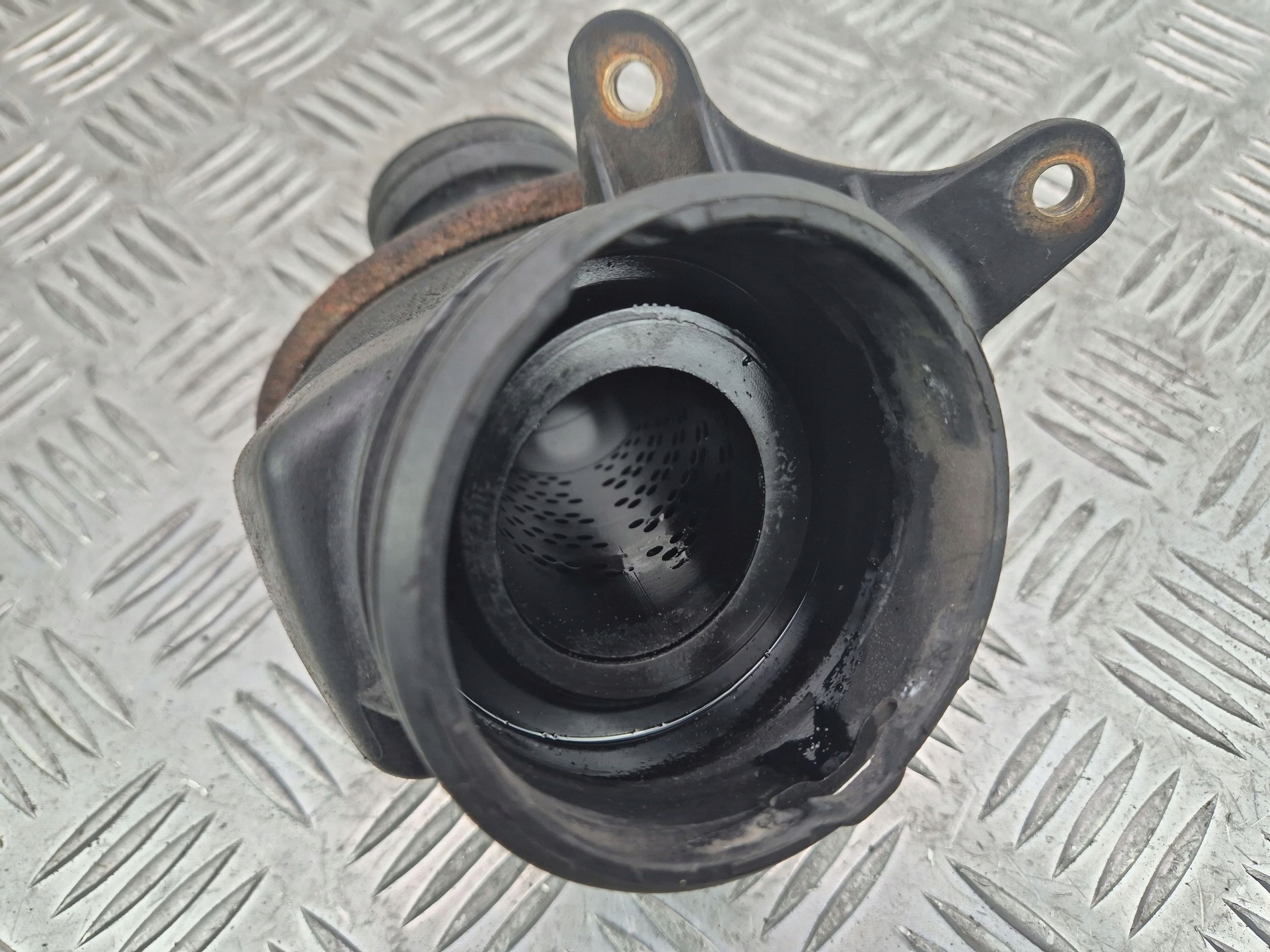Mercedes C200 CDI W204 2.2 Rezonator dolotu A6460981007