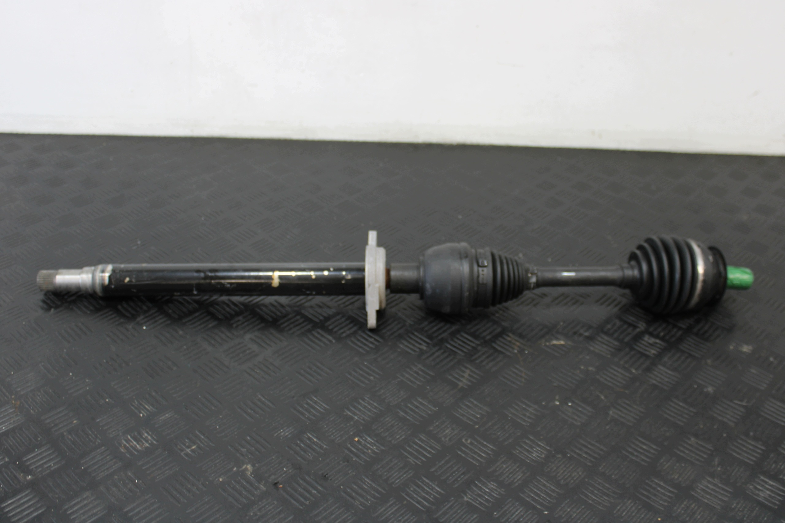 semi-axis semi-axis right front MERCEDES CLA W117 2,2 CDI