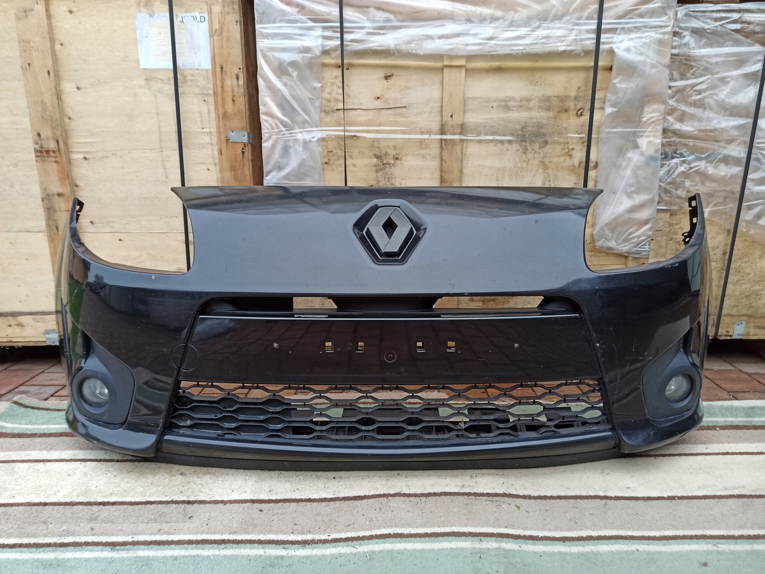 БАМПЕР ПЕРЕД RENAULT TWINGO II 07-12 ЧЕРНЫЙ