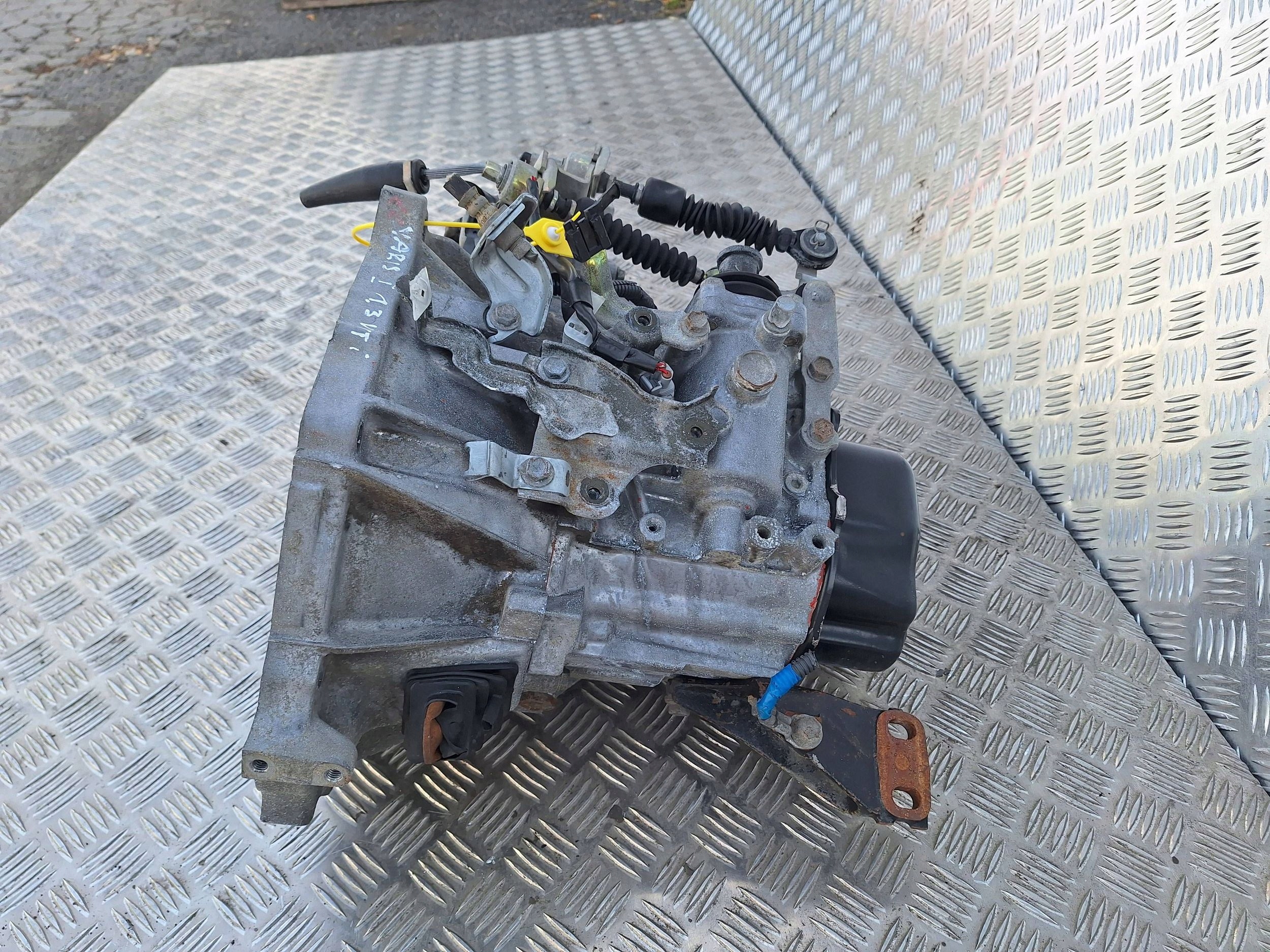 CAMBIO TOYOTA YARIS e 99-06 1.3 VVTi JAPONCZYK