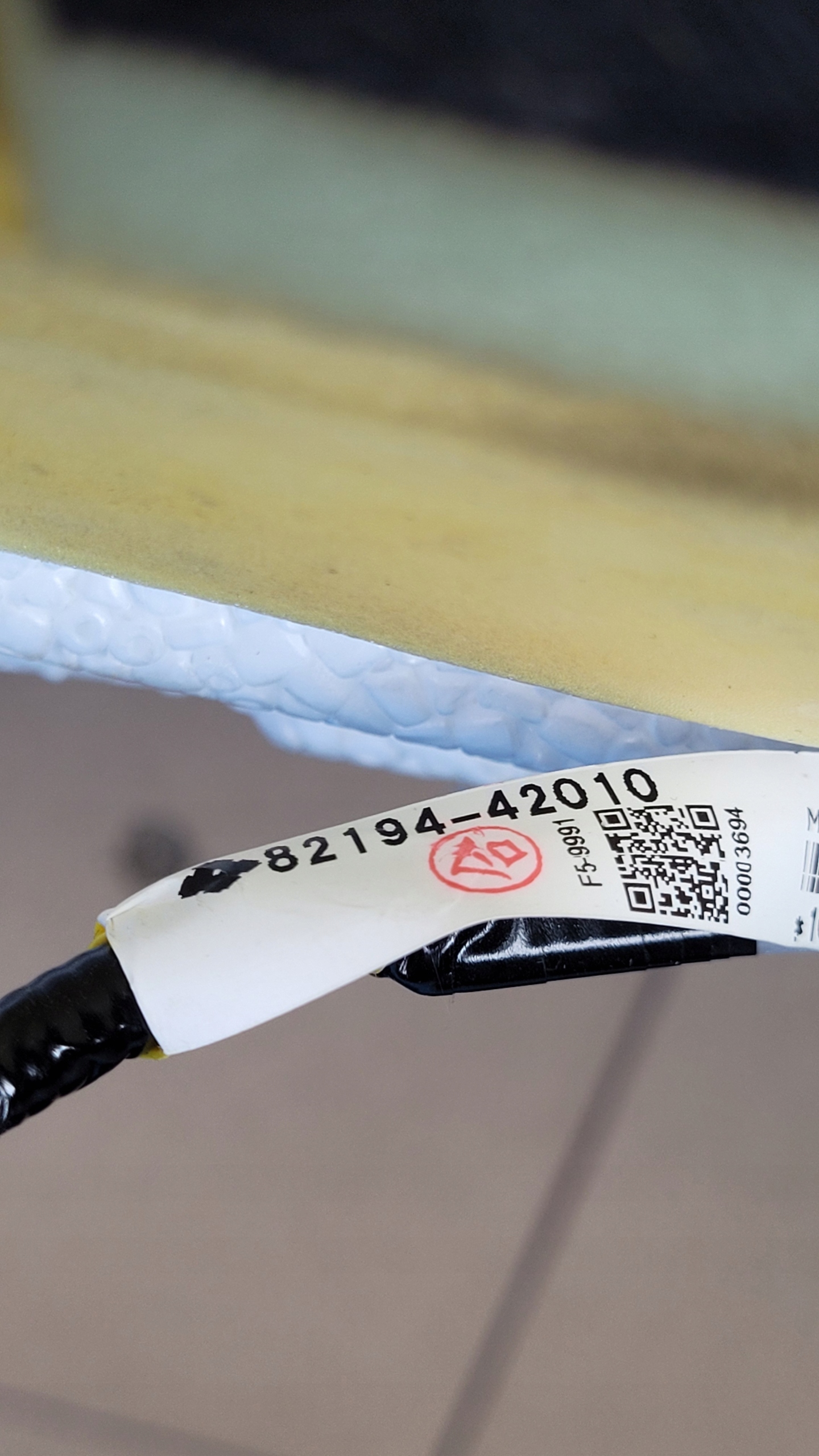 TOYOTA RAV4 V 19r диван зад