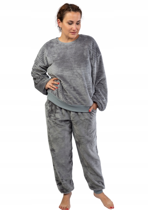 

Piżama Damska Vienetta pluszowa dres 2XL ciepła