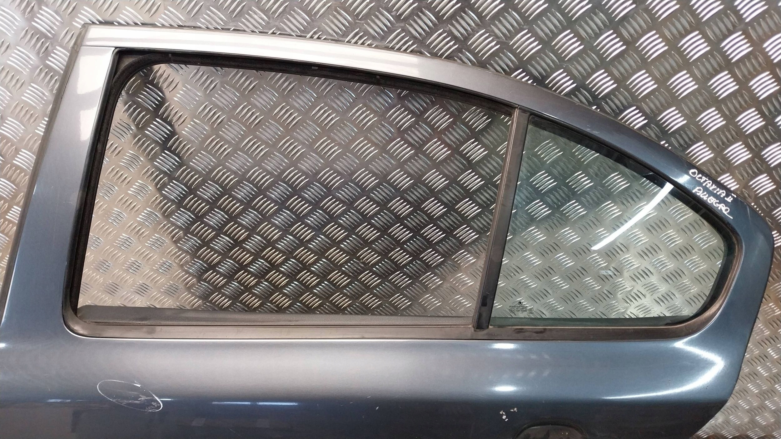 Tür heck links SKODA OCTAVIA II Sedan 04
