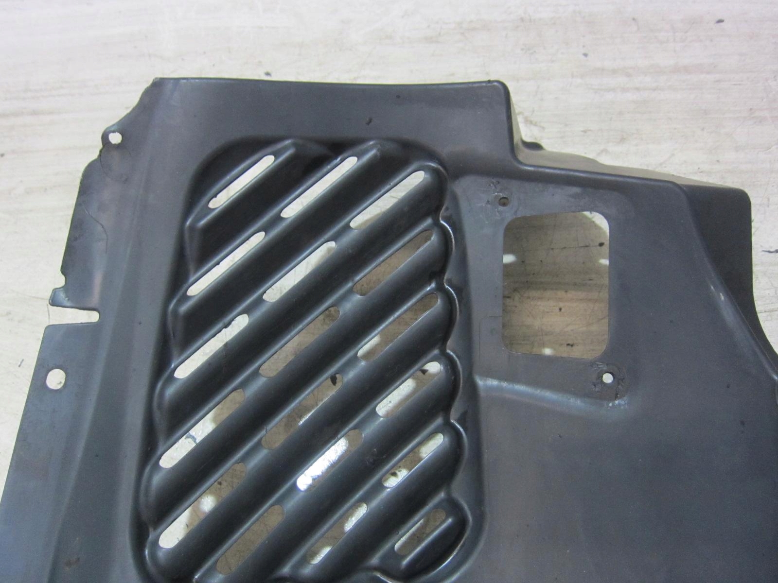 BMW X3 F25 mudguard cover right side 7213644