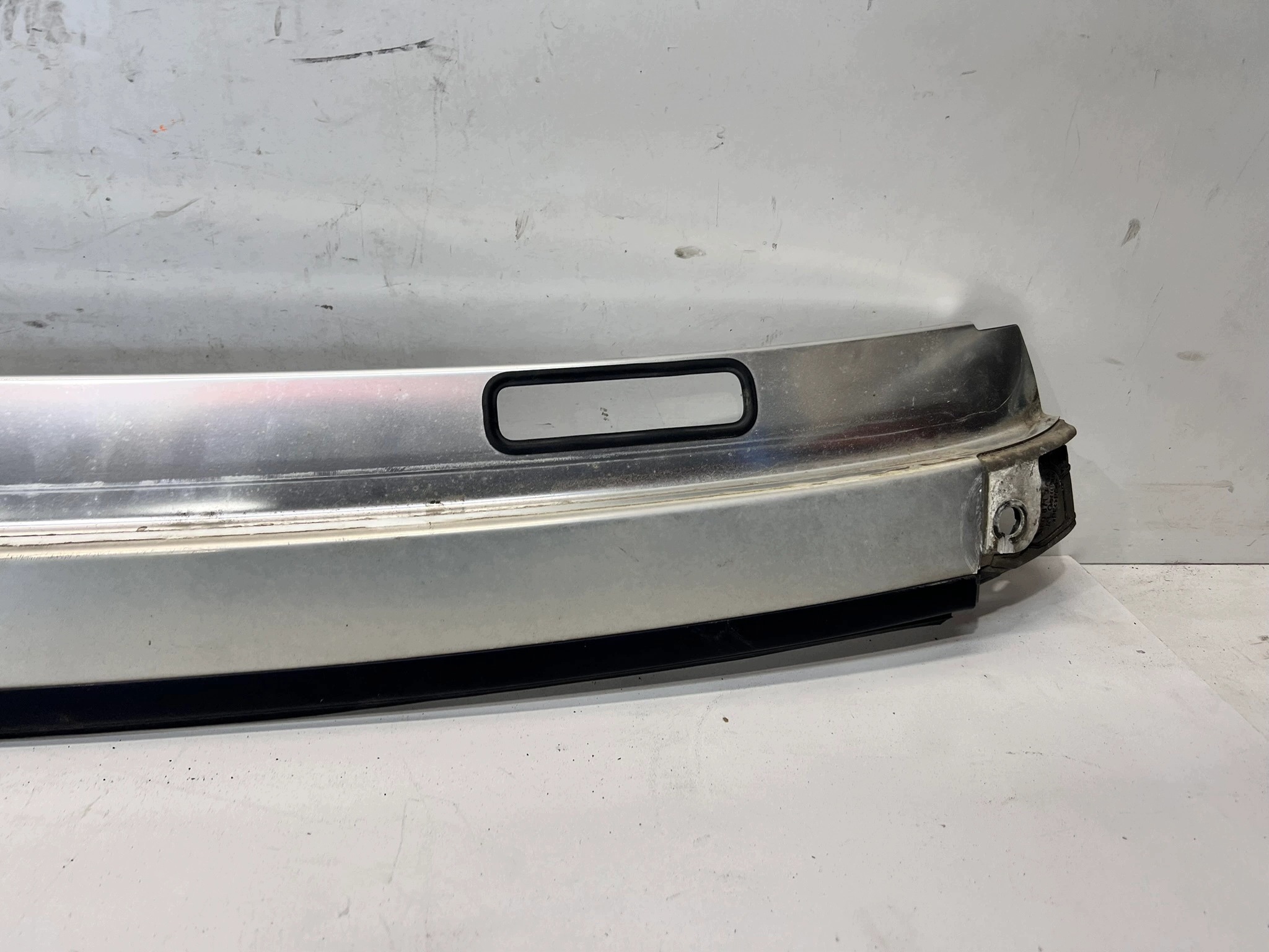 lišta CHROM okna čelního pravá AUDI A5 8F CABRIO 8F0853829B