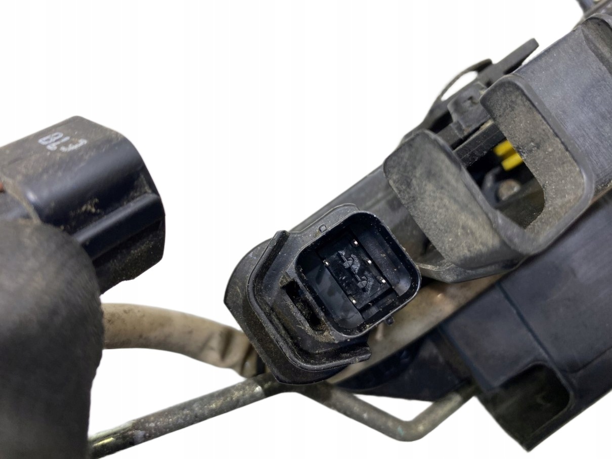 lock door right rear part HYUNDAI GETZ 5 PIN