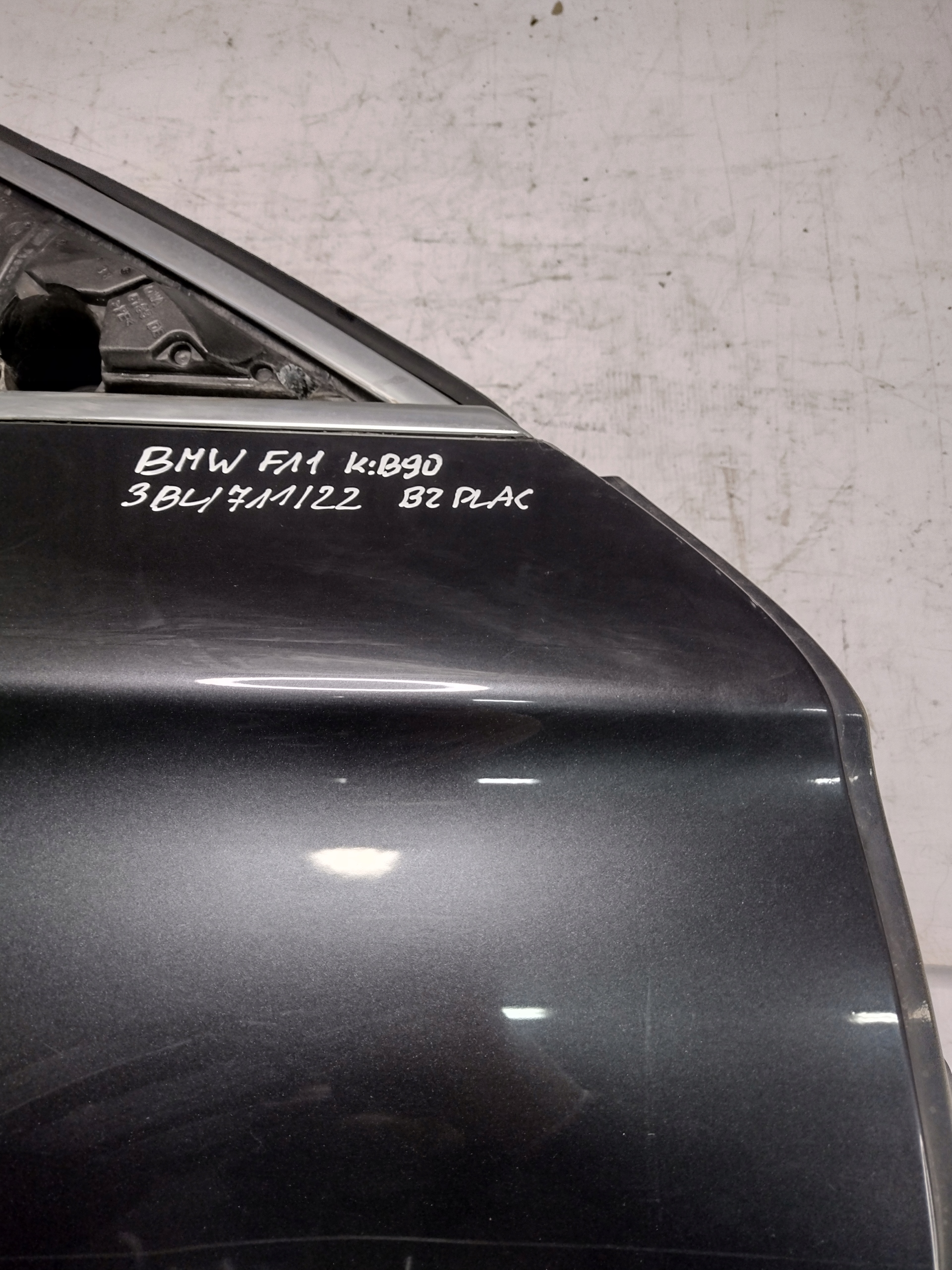 door right front BMW F11 k: B90