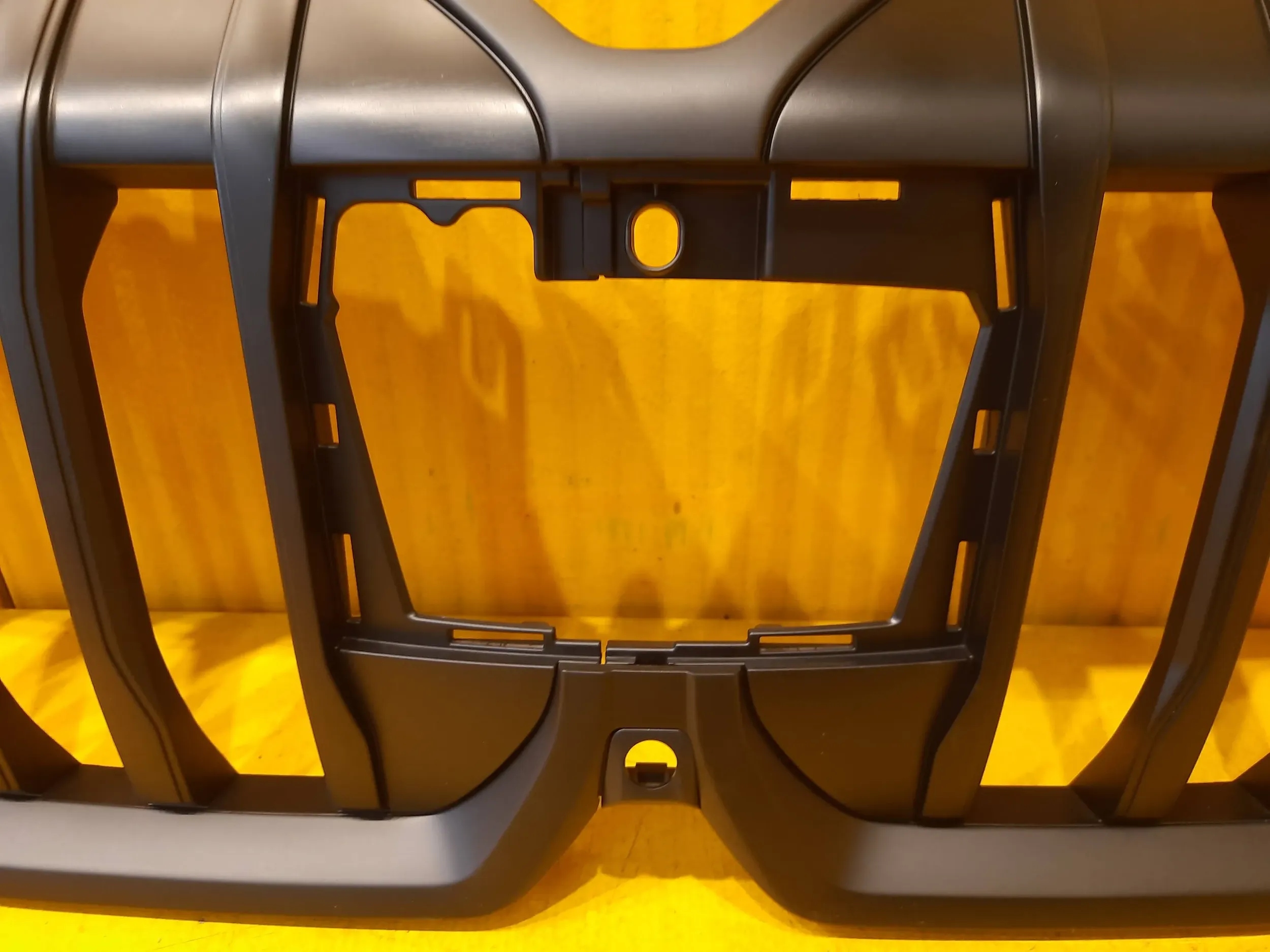 BMW 2 Active Tourer U06 22r.- GRILL ATRAPA 9882243 Numer katalogowy części 9882243