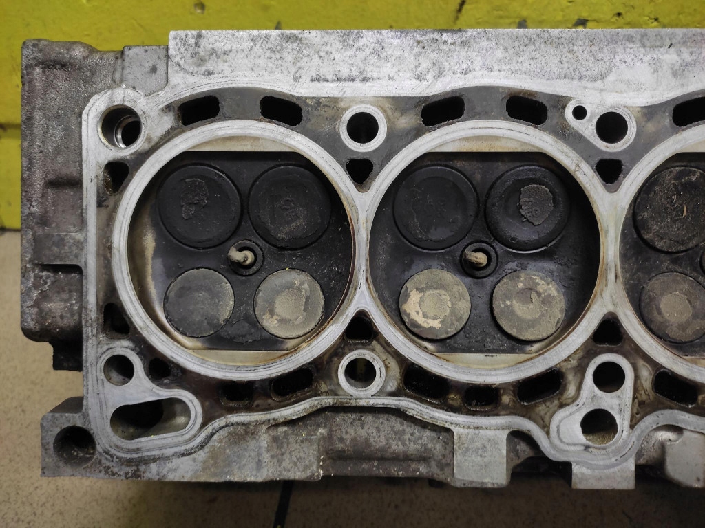 NISSAN PRIMERA P11 1.8 hlava MOTORA