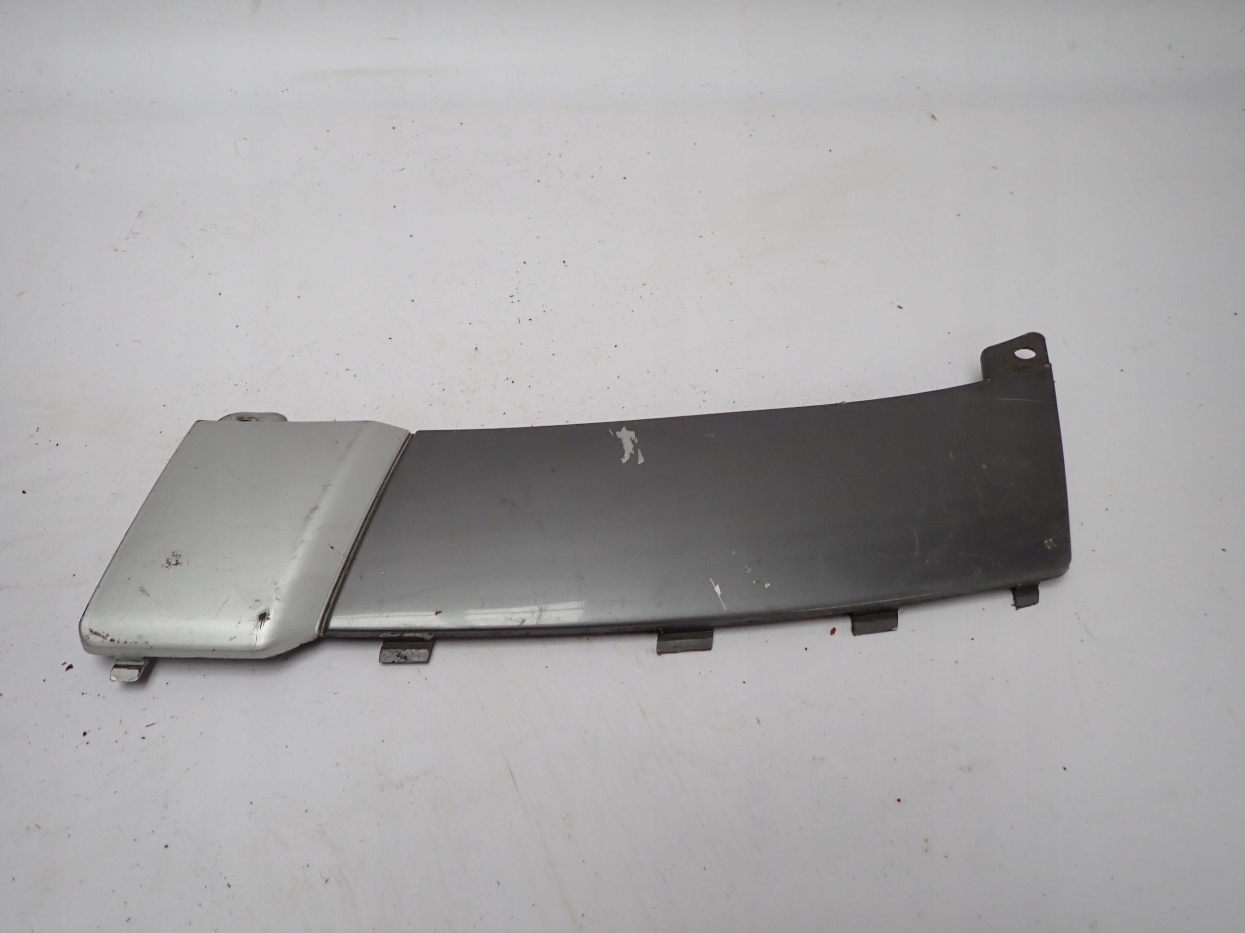 MITSUBISHI OUTLANDER 1 02-06 kidney grille grid of a bumper left front