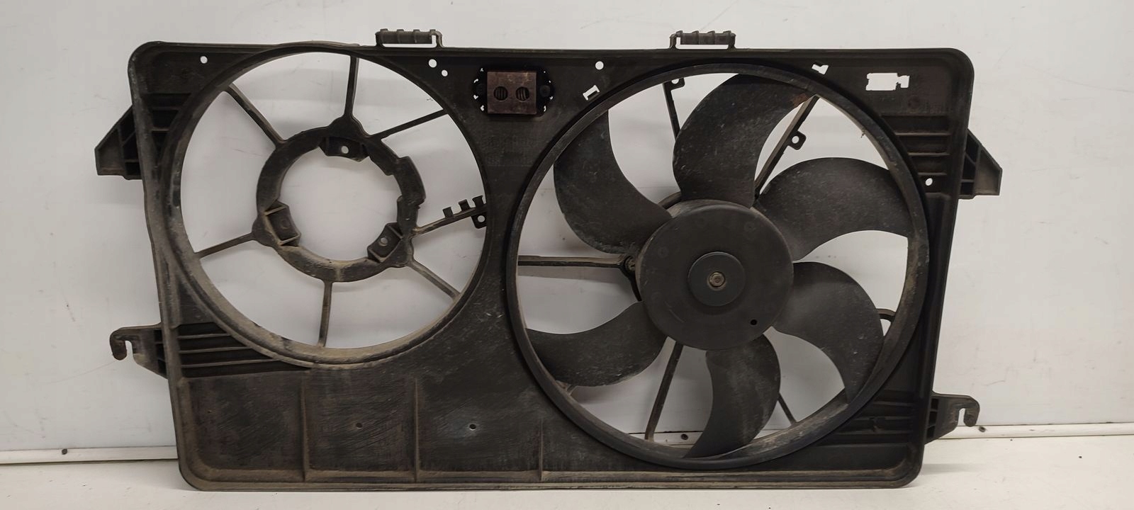 ventilátor chladiče Ford Transit Connect MK1 1,8 TDCI