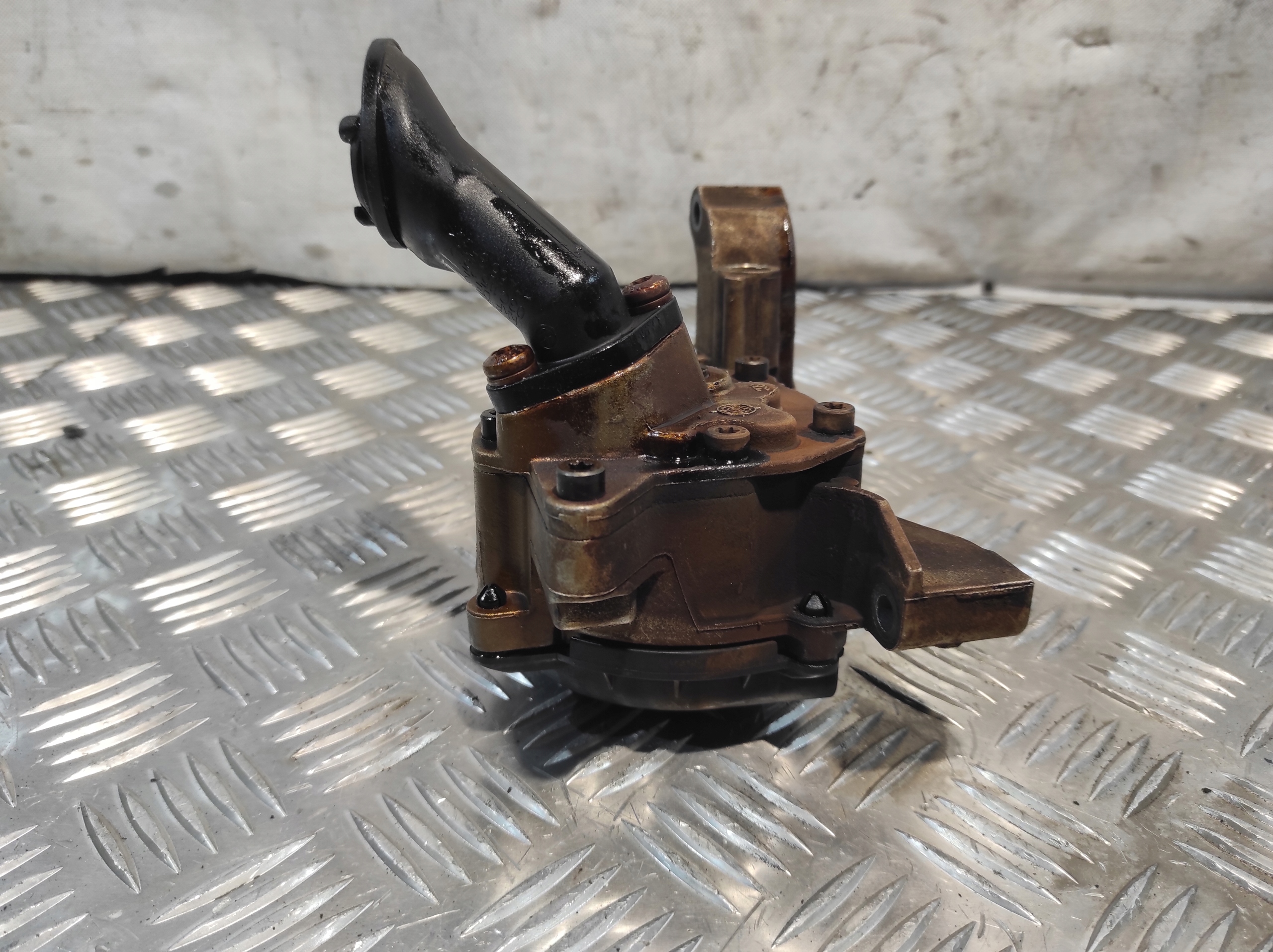Ölpumpe VW VOLKSWAGEN GOLF 5 V 1.6 FSI 11367-0201