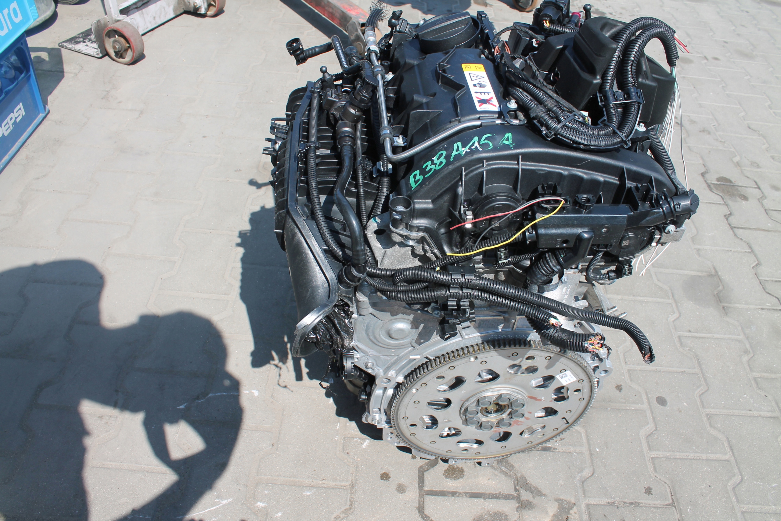 engine complete BMW 1.5 B38A15A