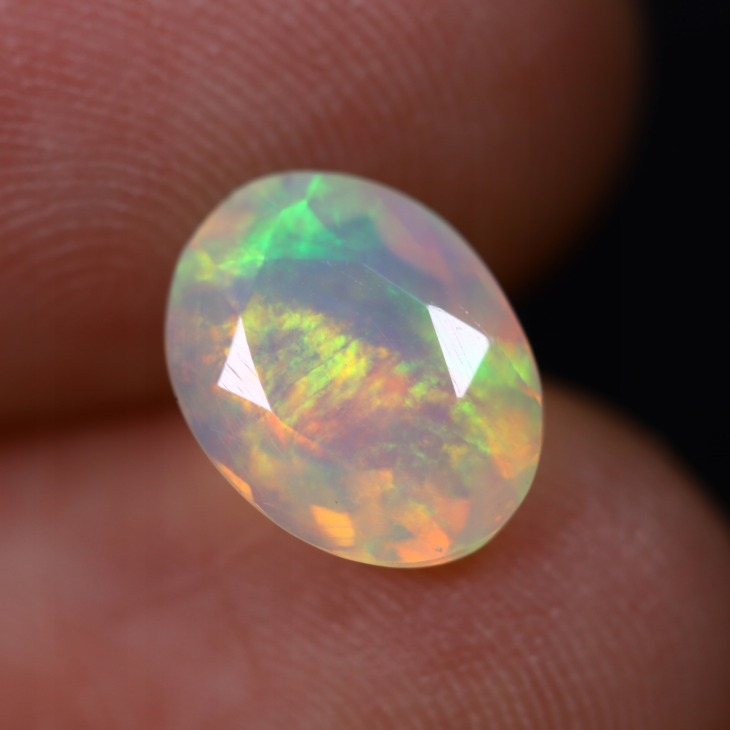 Přírodní opál 1.63 ct Ovál Etiopie certifikát Wbd