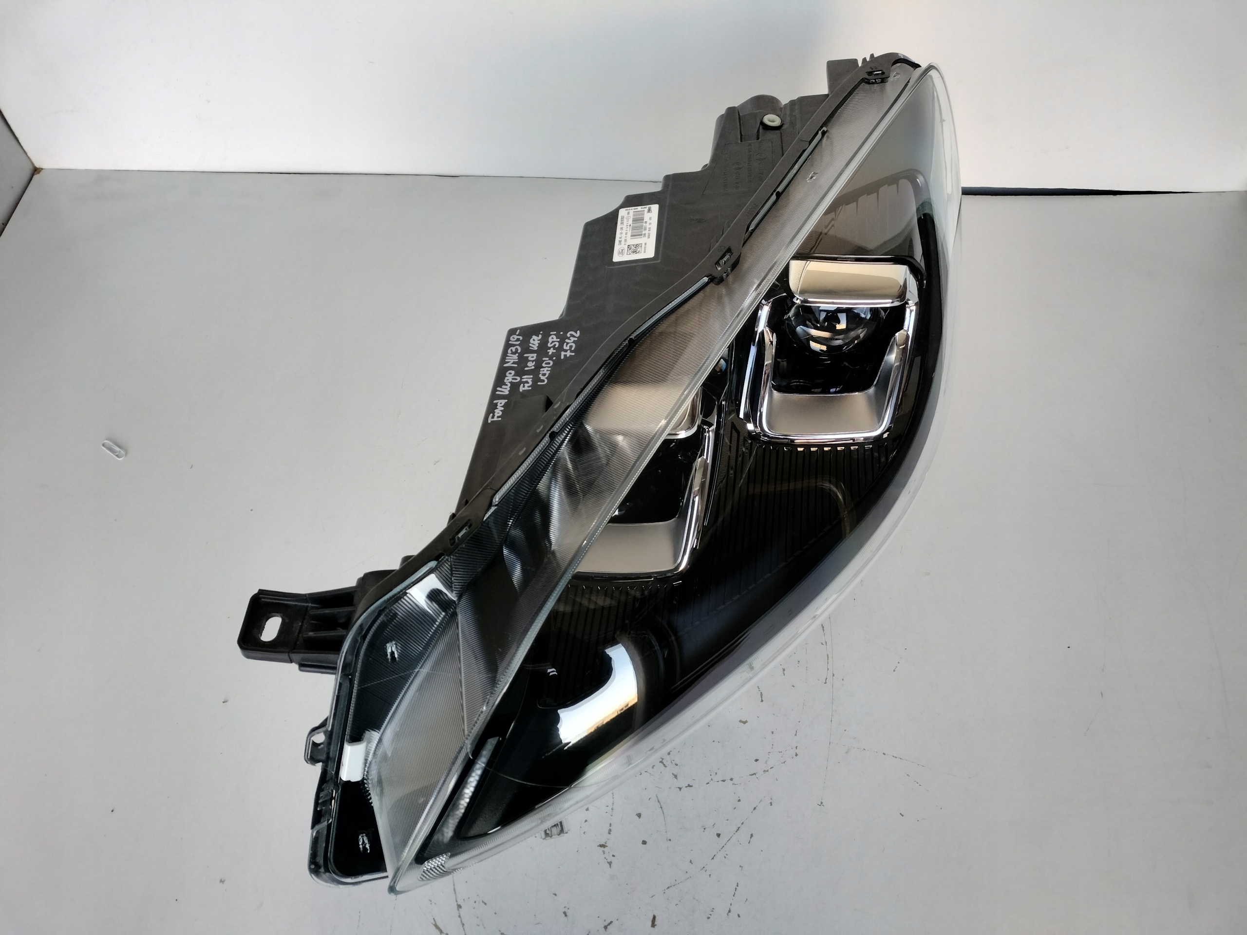 light left REFLEKTOR FORD KUGA MK3 19- FULL LED