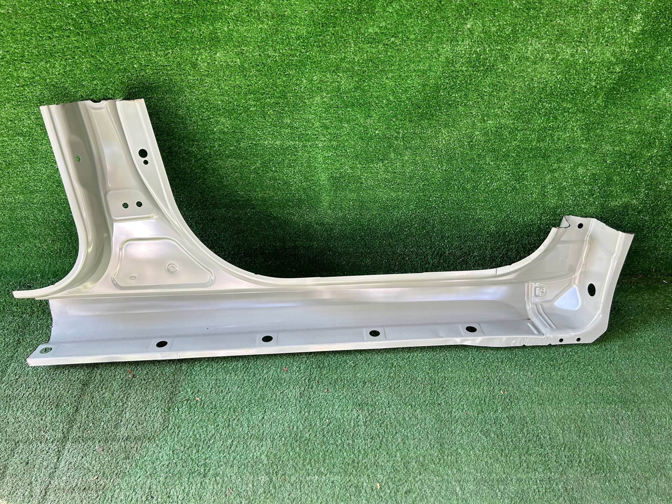 Hyundai i10 II threshold left 2013