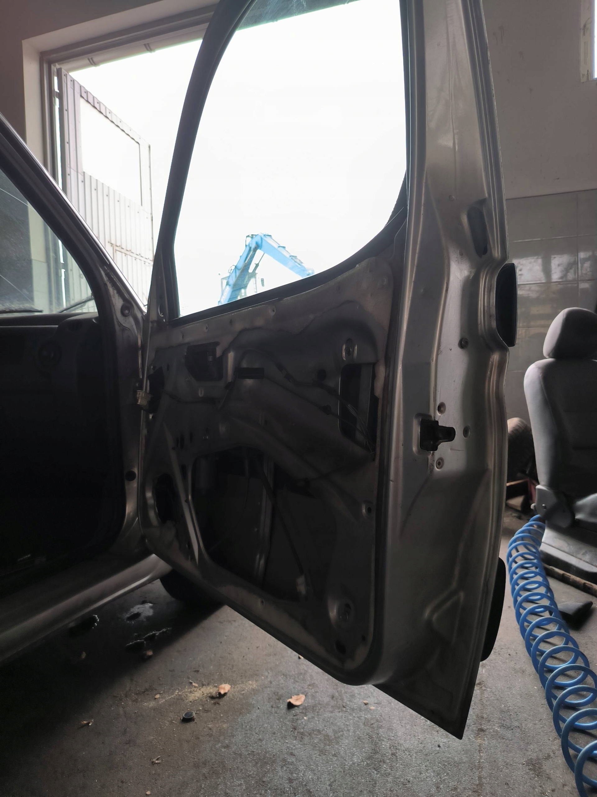door right front EZR CITROEN BERLINGO and