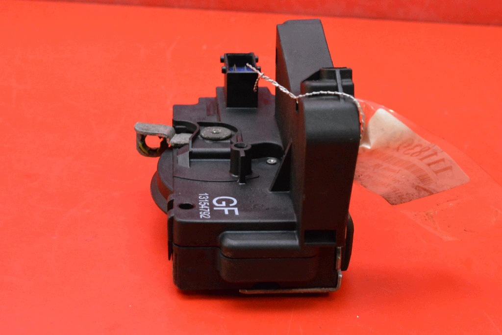 lock door right front front EU 13154792 OPEL MERIVA A 02-06