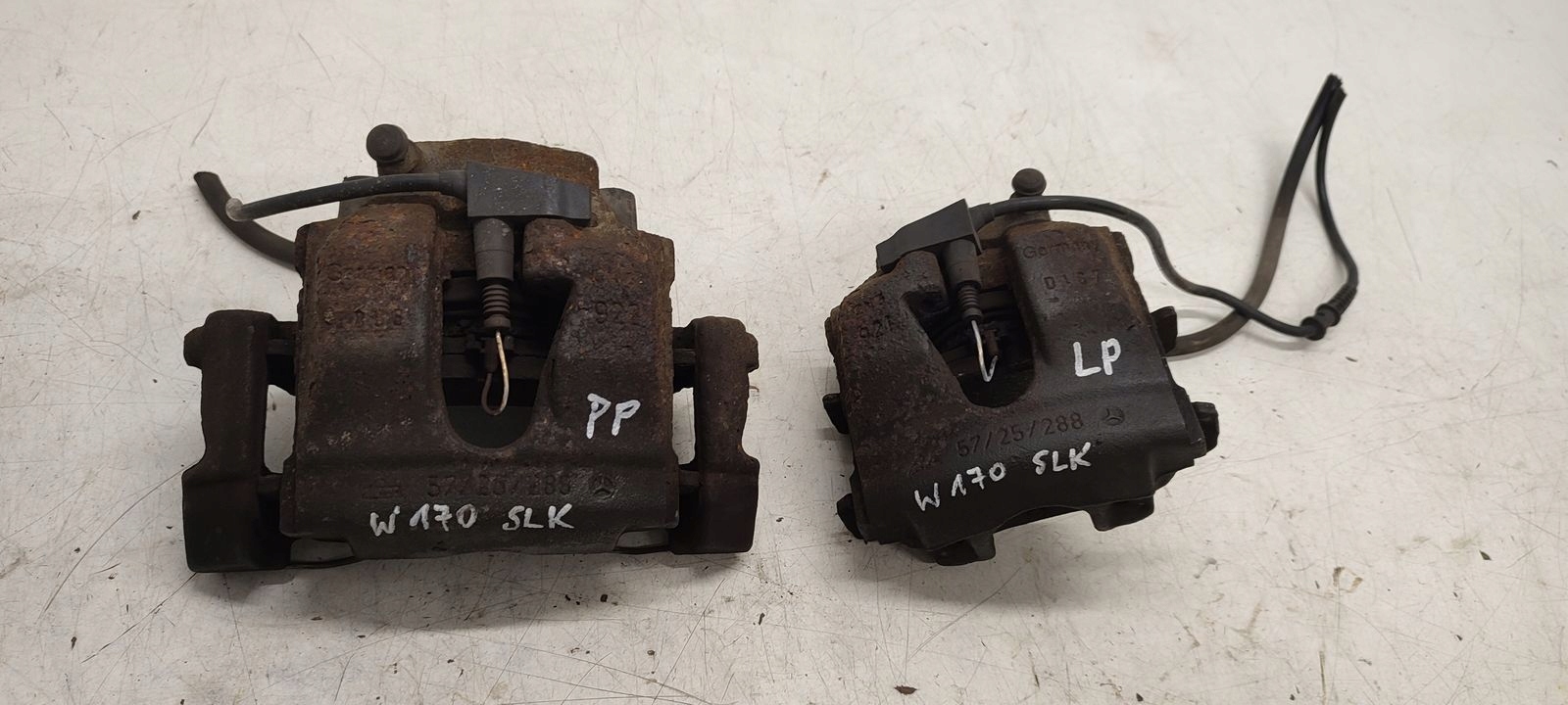 caliper front front right left Mercedes W170 R170 SLK 2,3